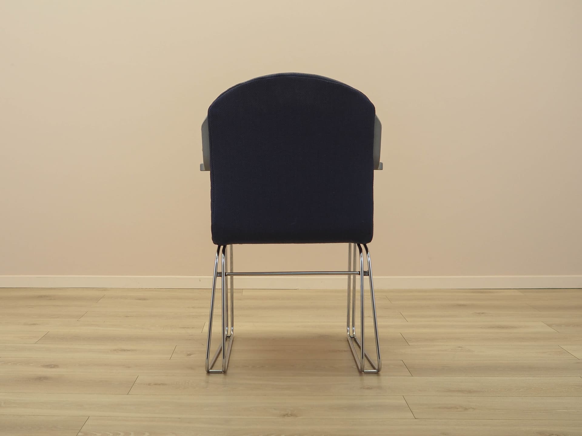 Conference chair, blue fabric, silver metal, grey plastic, Italy, 1990s. - 362143