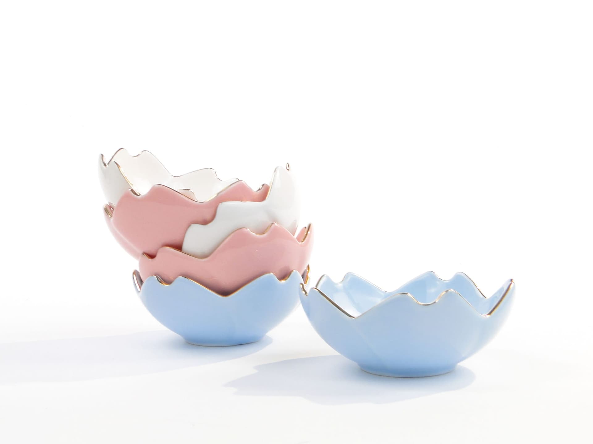 Set of Six Water Lily Bowls, white blue pink gold, porcelain, 1960s. - 362397