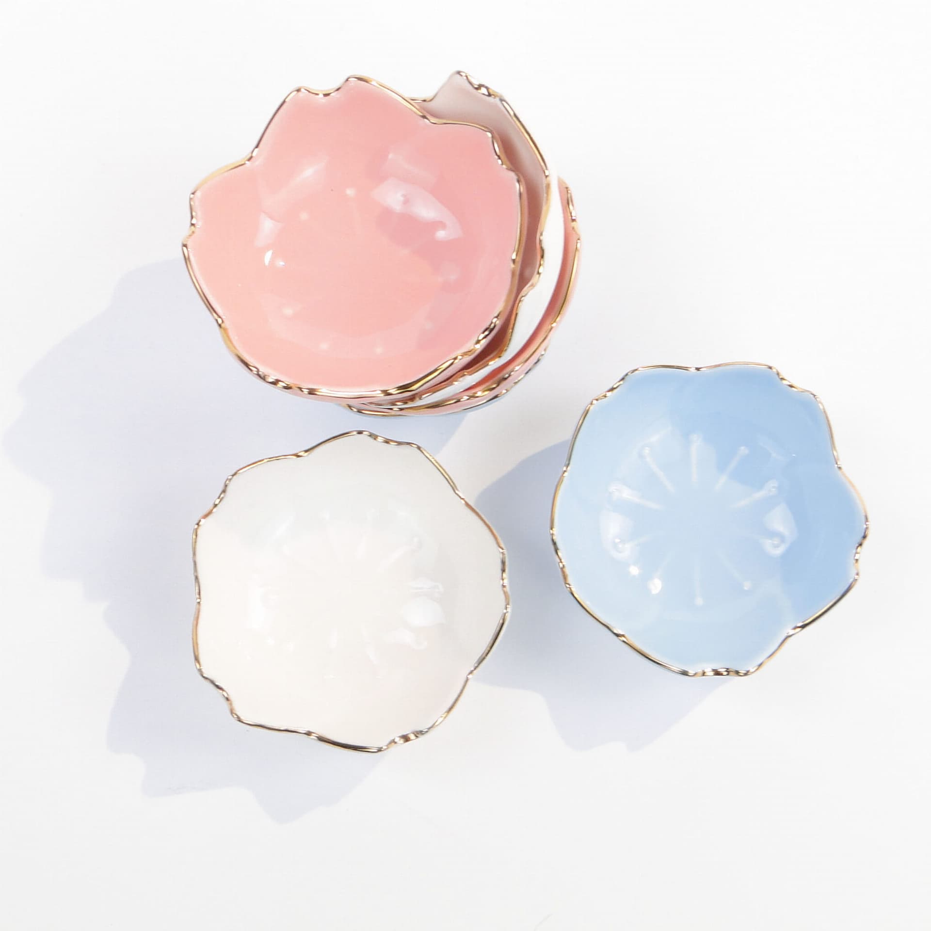 Set of Six Water Lily Bowls, white blue pink gold, porcelain, 1960s. - 362392