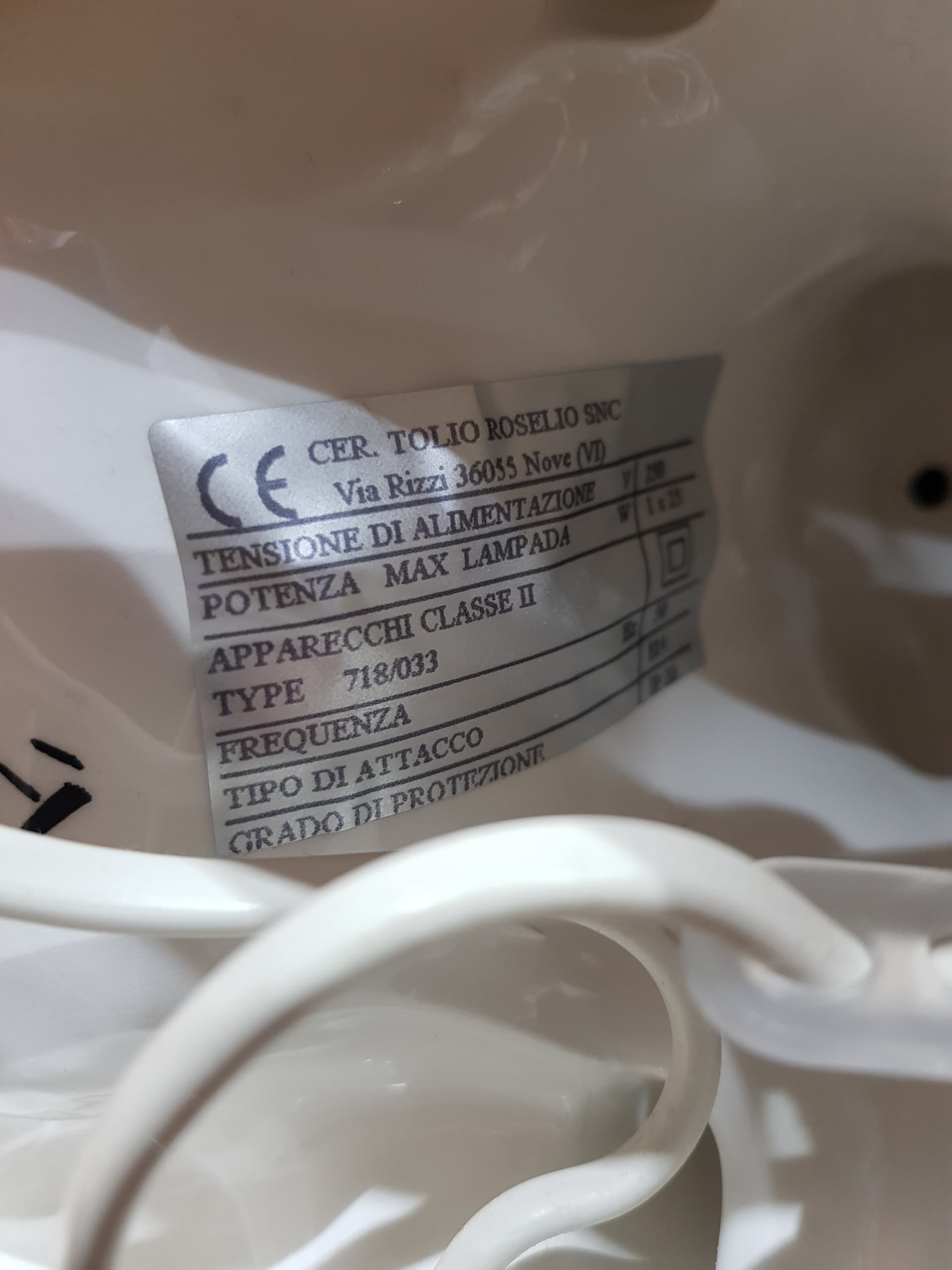 Lampa stołowa Pierrot, ceramika biała, szkło, Cer. Tolio Roselio, Włochy, lata 70. - 362491