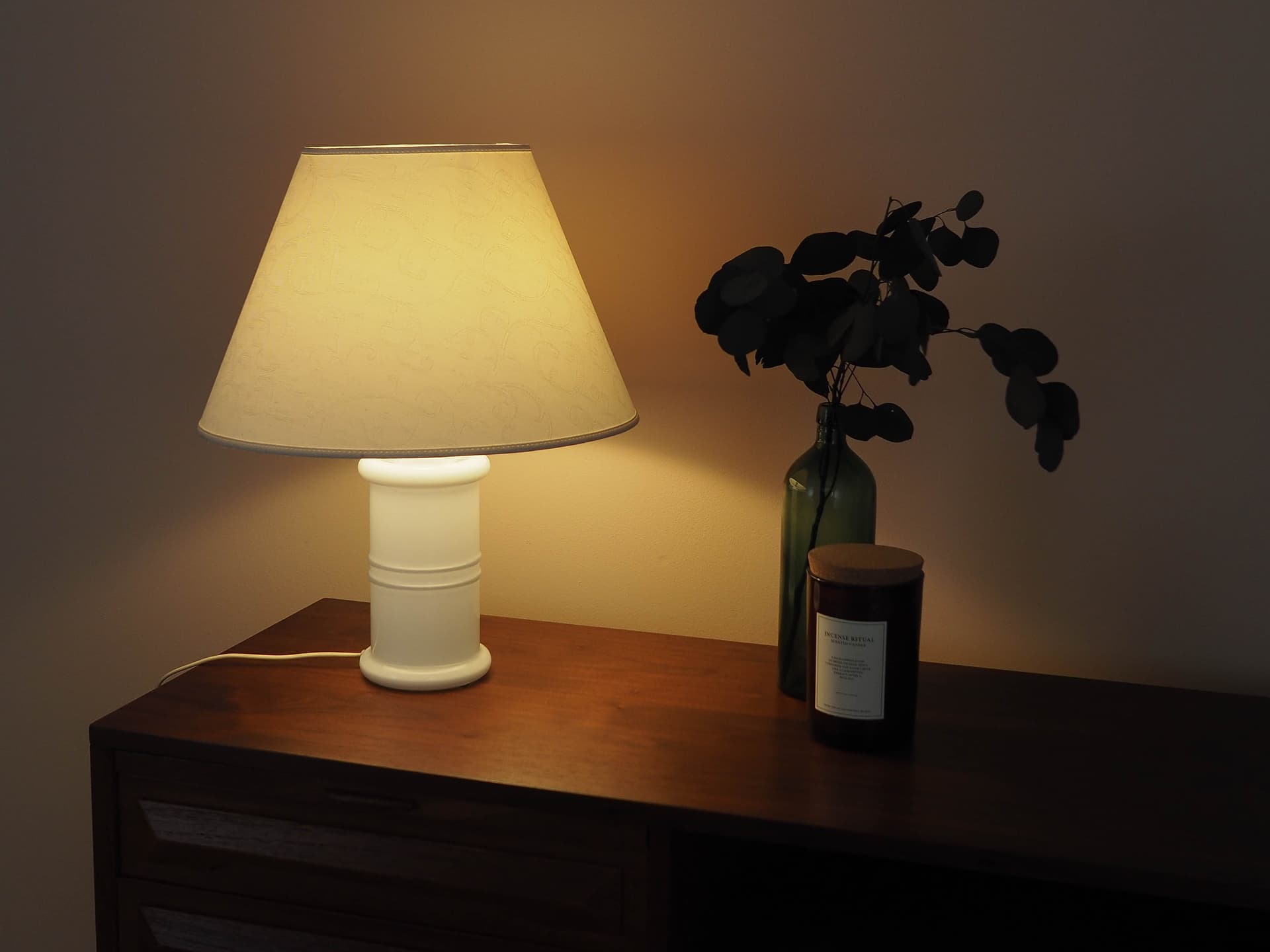Table Lamp Holmegaard, white glass, white fabric, Denmark, 1970s. - 362562