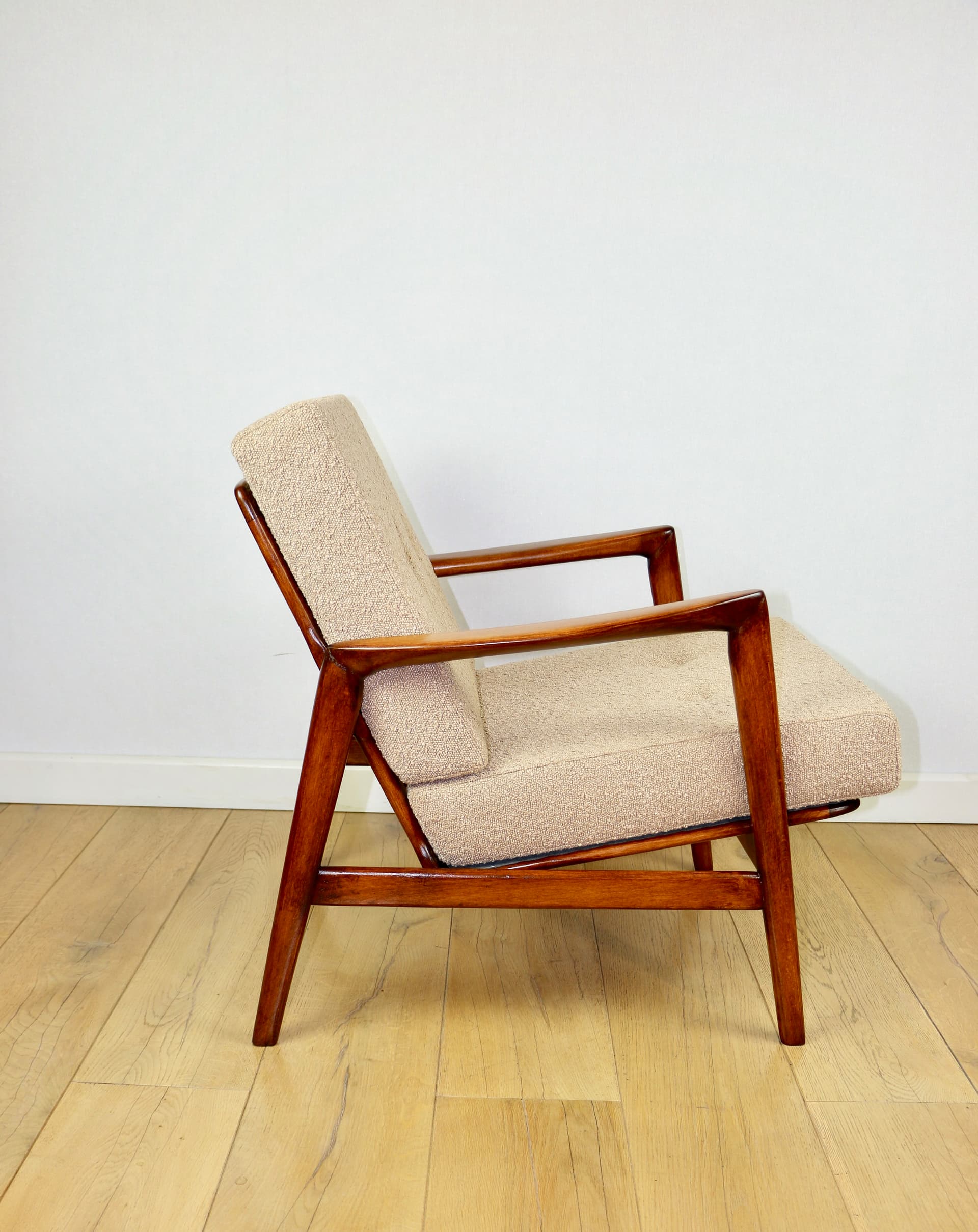 Armchair Stefan, beige bouclé, brown beech, Swarzędzka Fabryka Mebli, Poland, 1970s. - 362604
