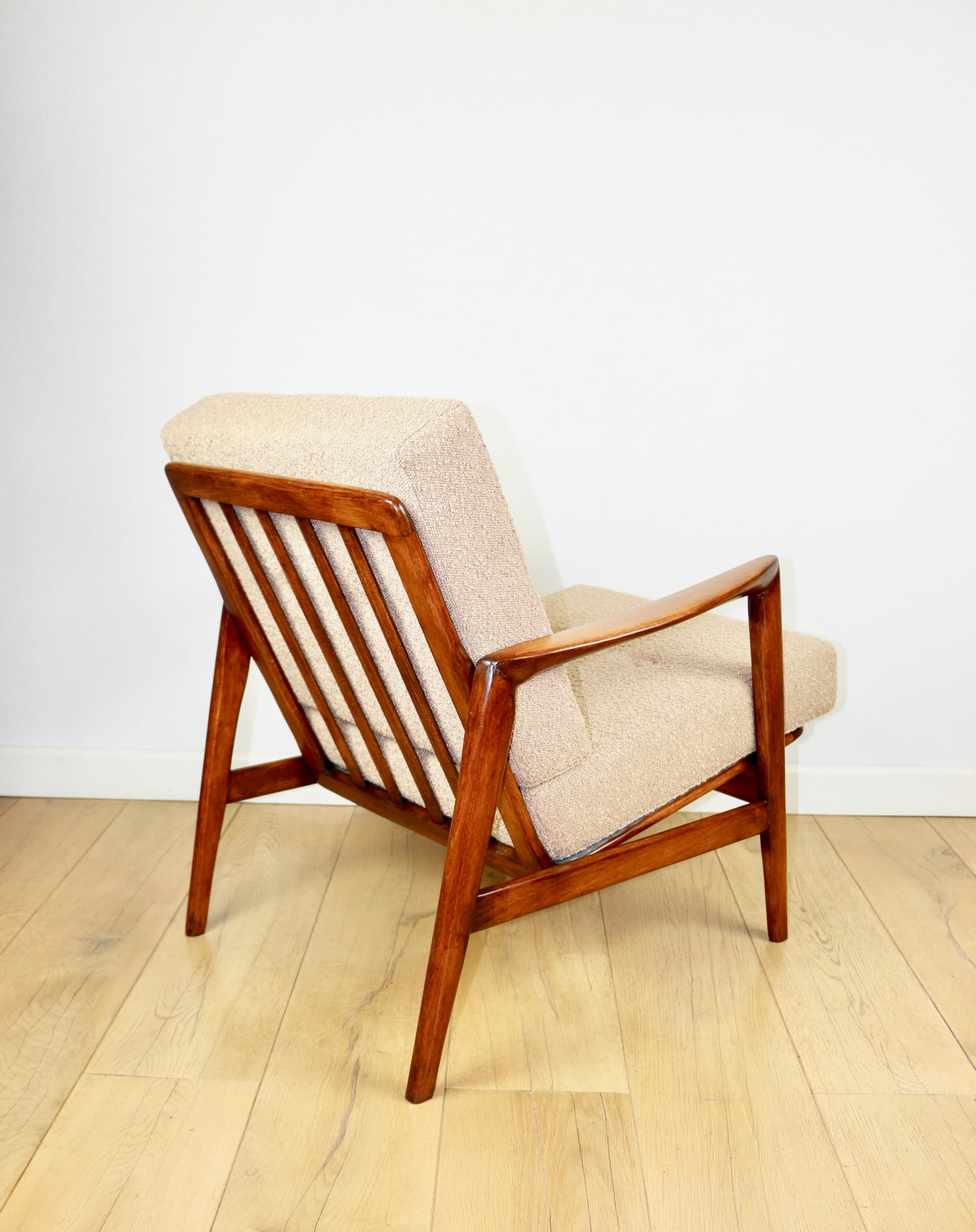 Armchair Stefan, beige bouclé, brown beech, Swarzędzka Fabryka Mebli, Poland, 1970s. - 362598