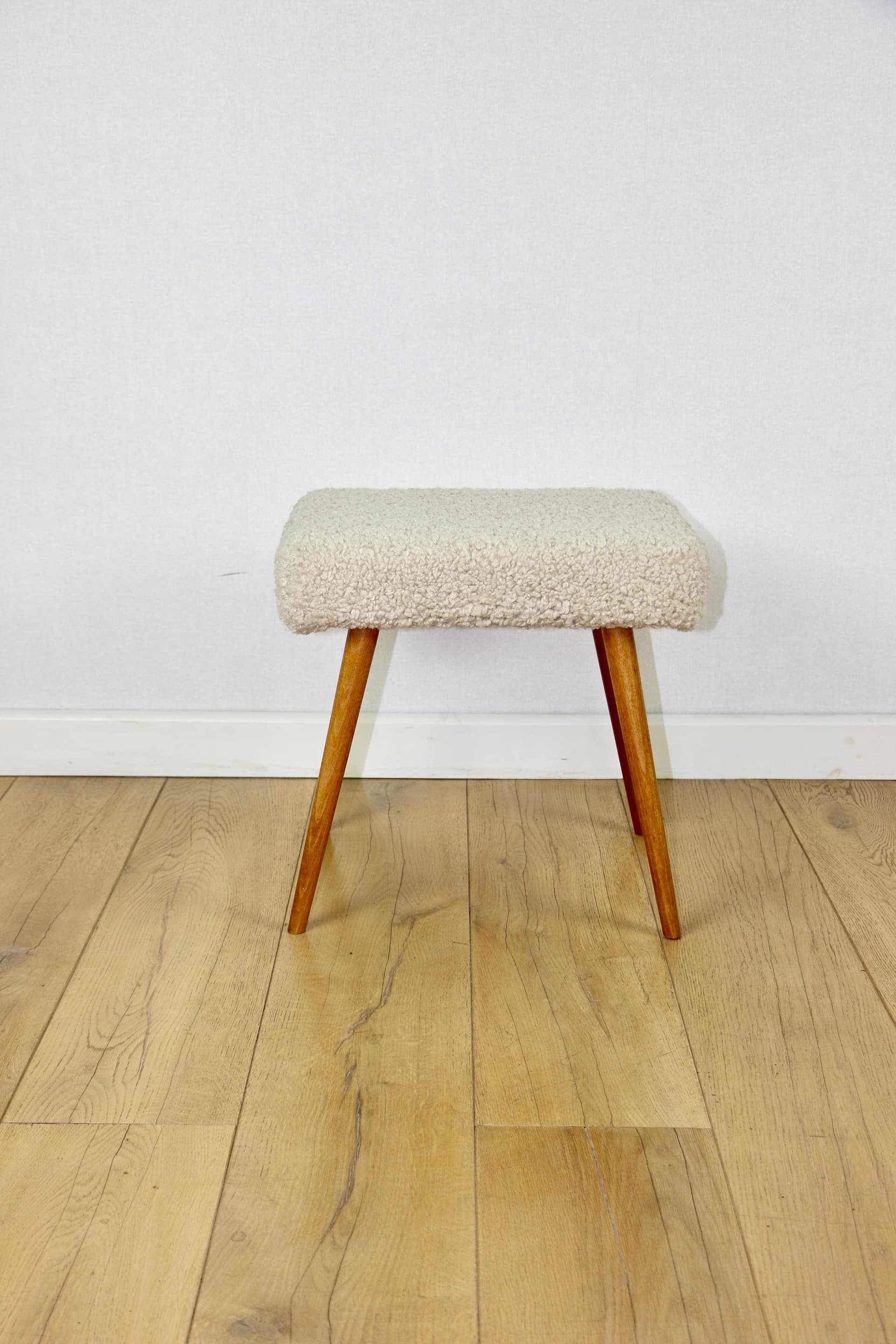 Stool, beige bouclé, natural beech, 1970s - 362625