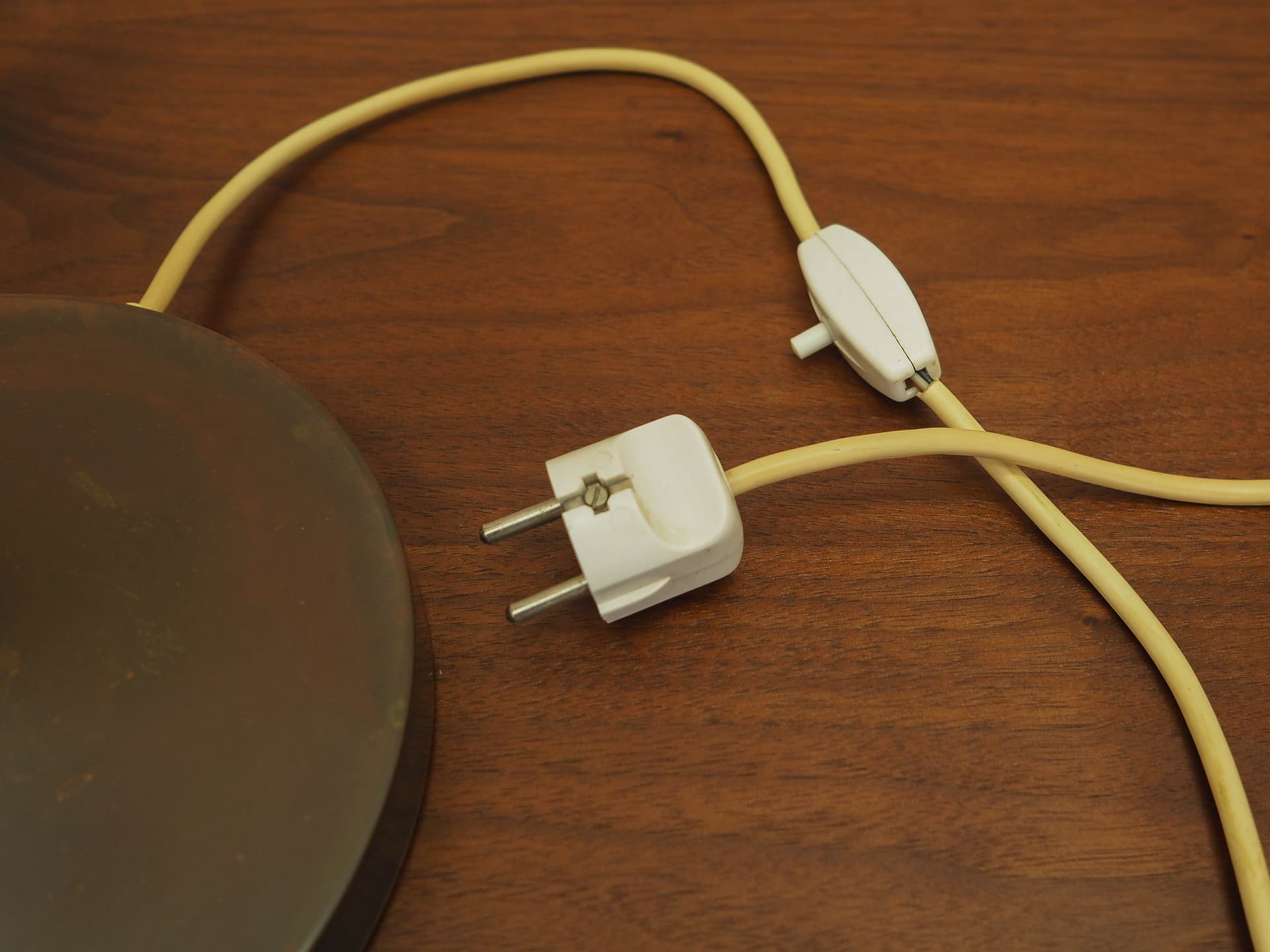Table lamp, white glass, brown metal, Denmark, 1960s. - 362680