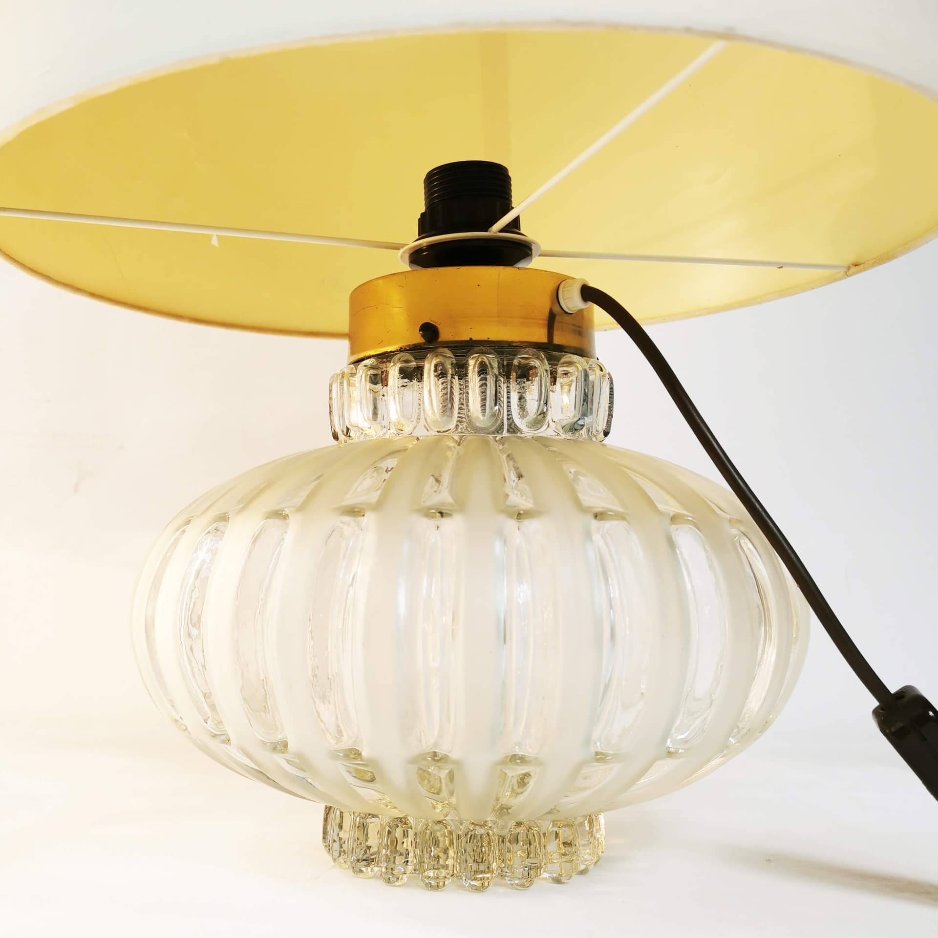 Pair of table lamps Art Deco, transparent glass, golden brass, white fabric, Germany, 1960s. - 362780