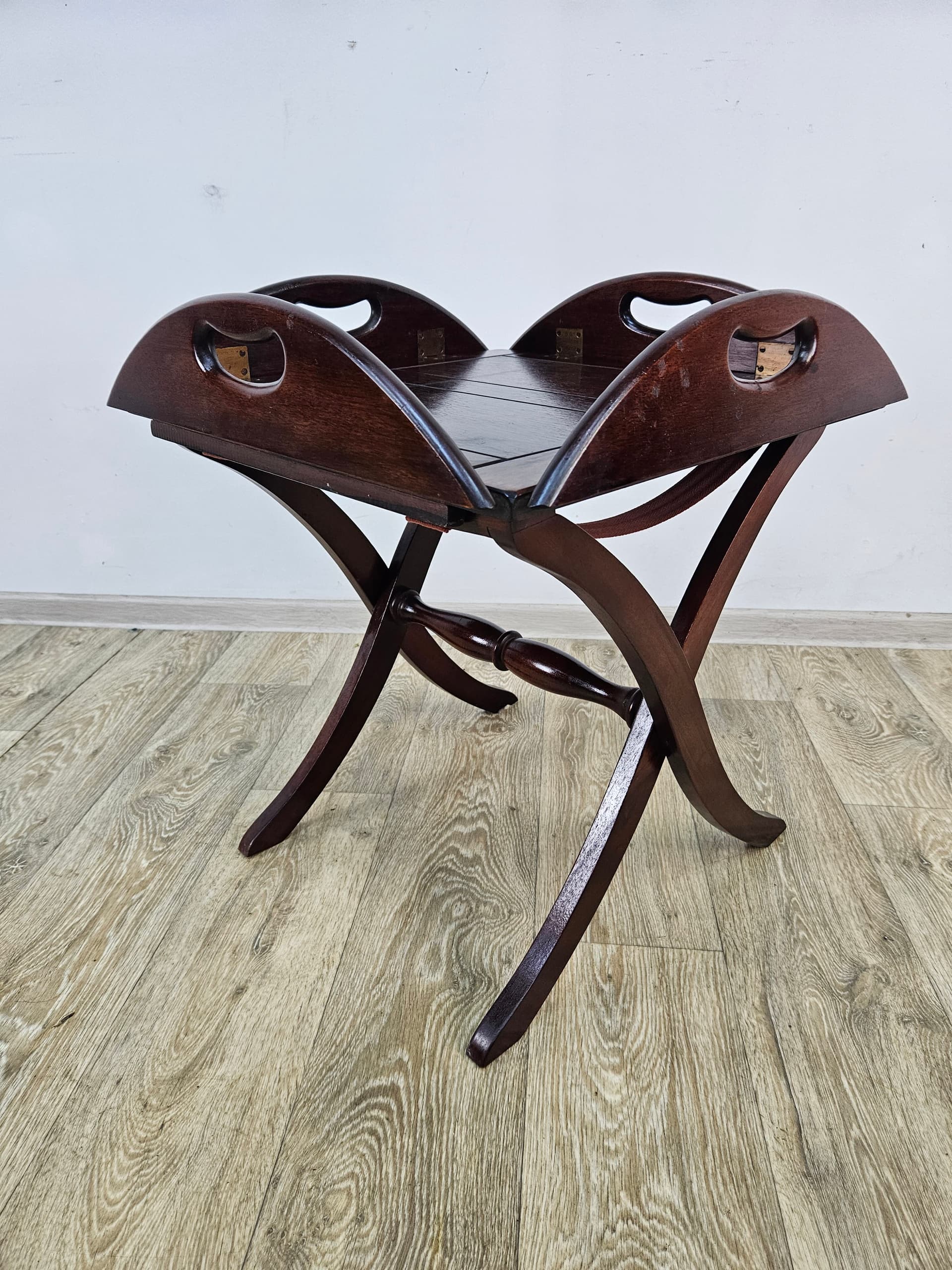 Butler's Tray Table, brown mahogany, gold brass, United Kingdom, 1970s. - 362797