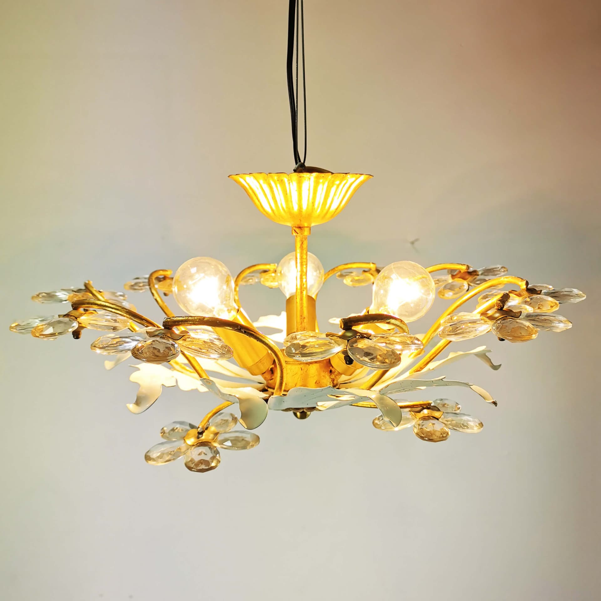 Chandelier Kobienz Vitrine, gold brass, clear glass, Germany, 1960s. - 362804