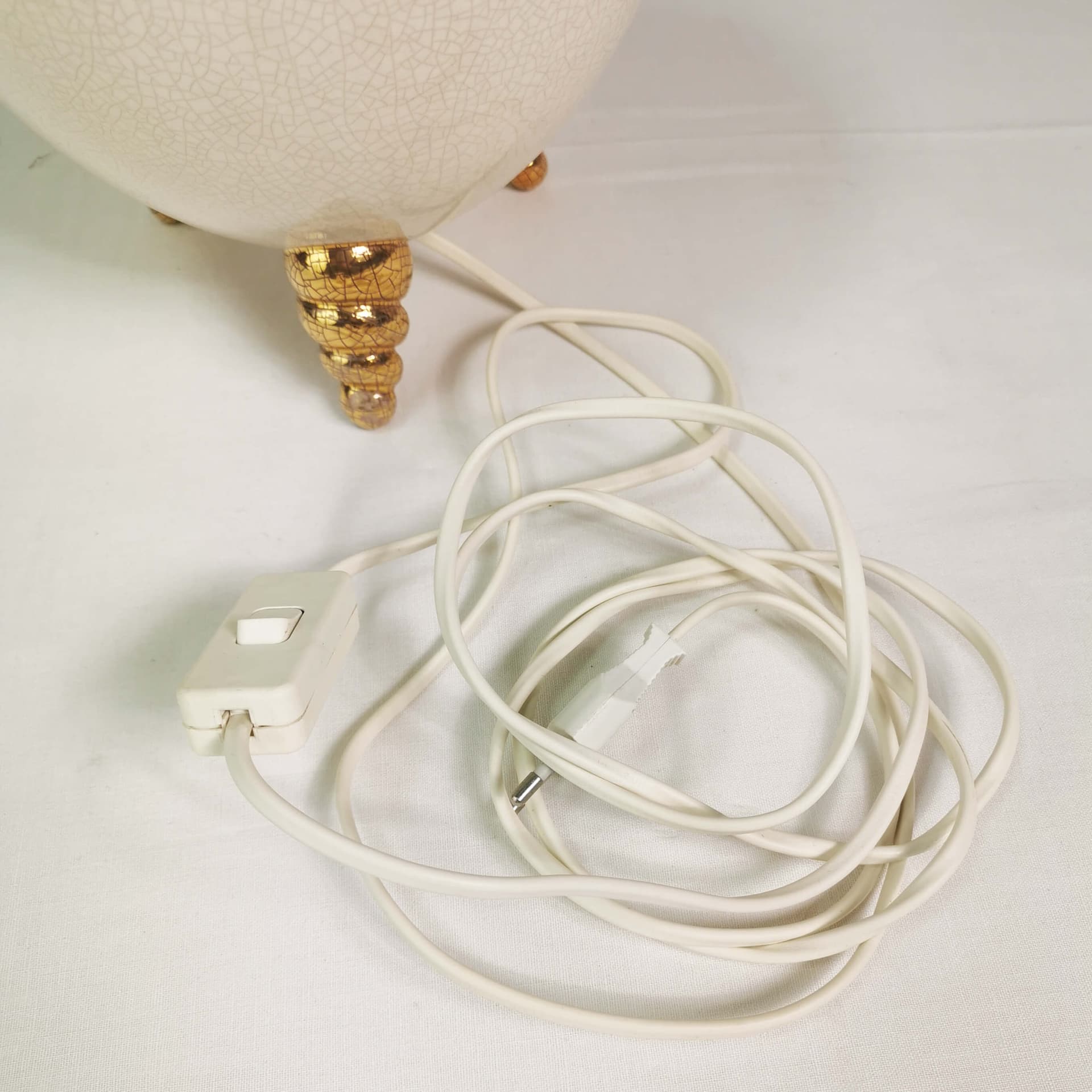 Table Lamp Kostka, white ceramic, cream fabric, gold metal, France, 1960s - 362828