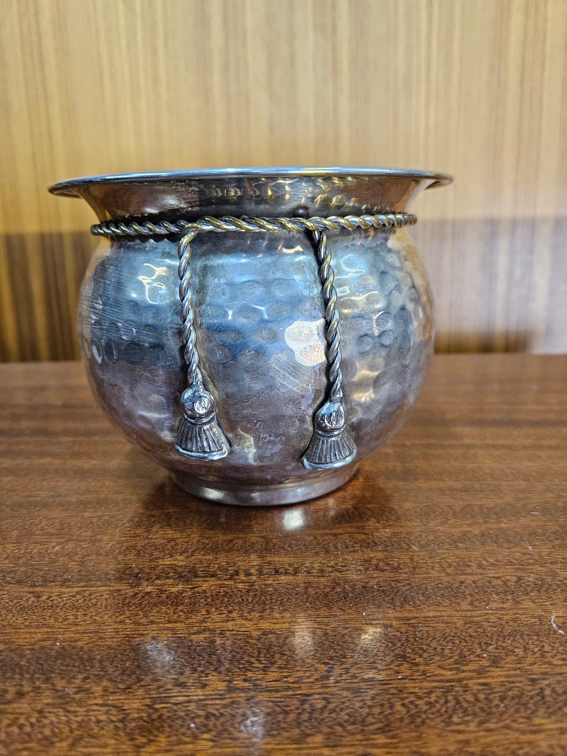 Osłonka na doniczkę, srebrny, mosiądz platerowany srebrem, Włochy, lata 70. - 363079