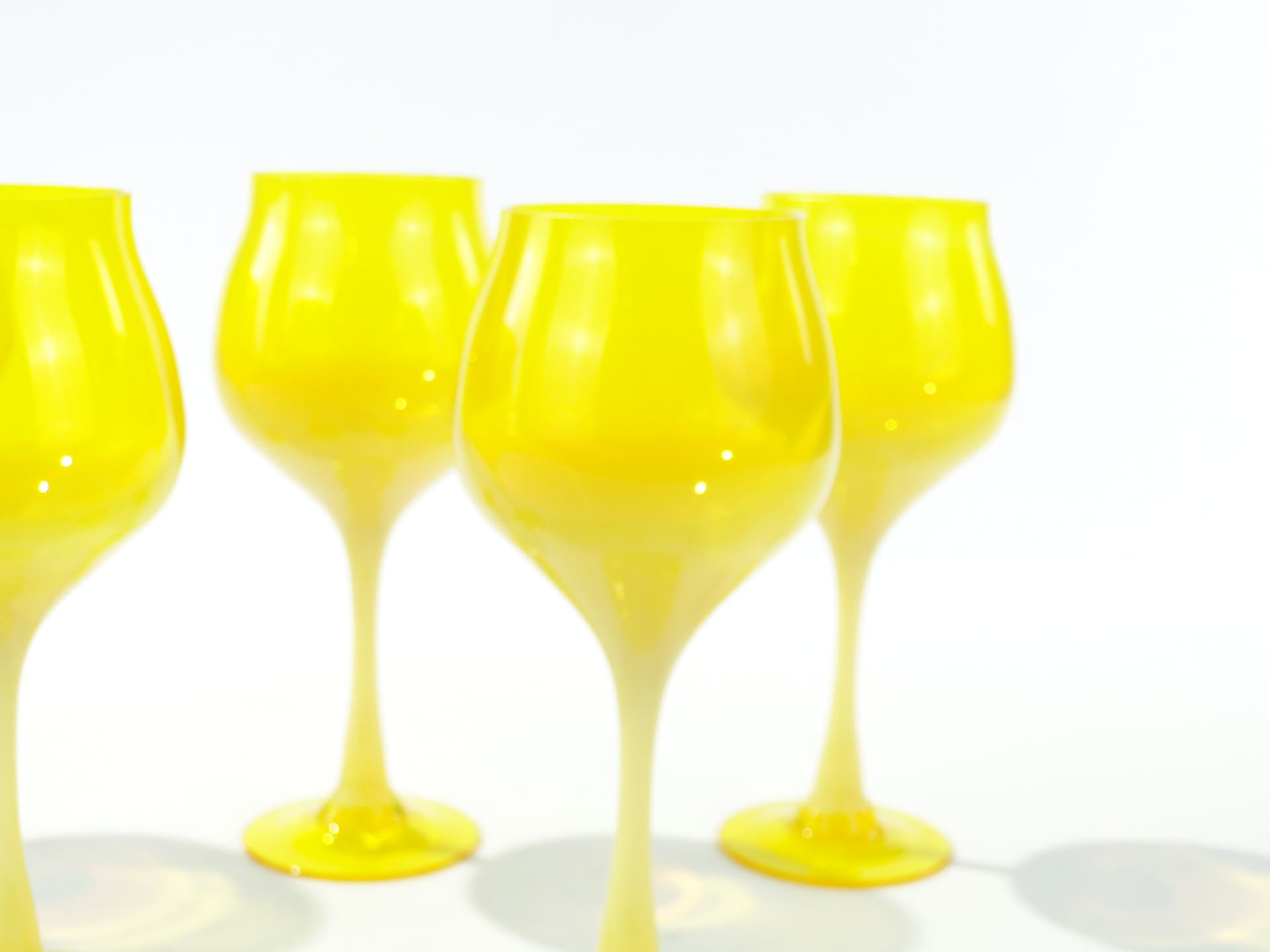 Set of goblets Lotos, yellow white glass, by Z. Horbowy, Huta Szkła Artystycznego 'Barbara', Poland, 1970s. - 363160