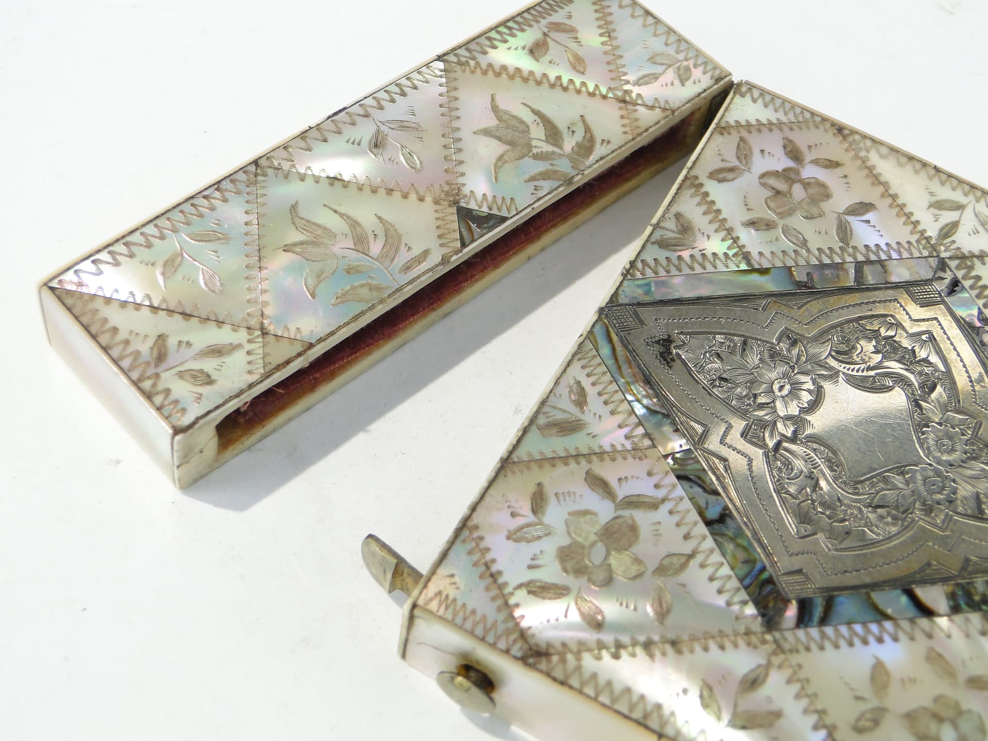 Etui na wizytówki, macica perłowa biała, srebro, Wielka Brytania, XIX w. - 363197