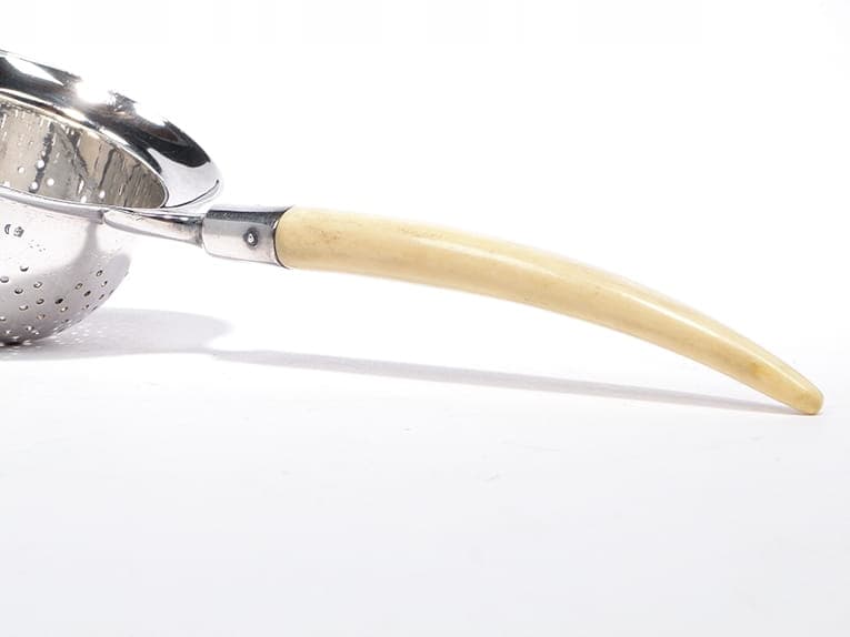 Tea strainer, silver, beige bone, Germany, 19th century - 363894