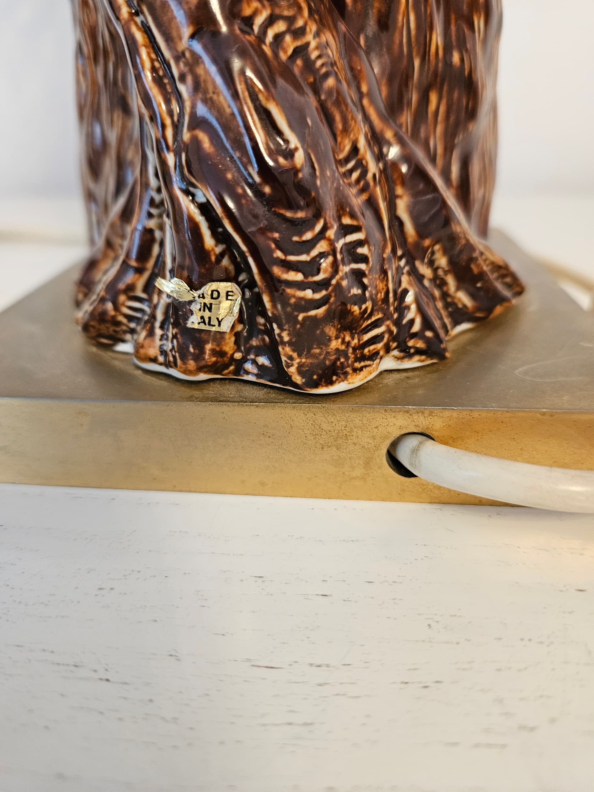 Pair of table lamps, white porcelain, gold metal, Italy, 1970s. - 364101
