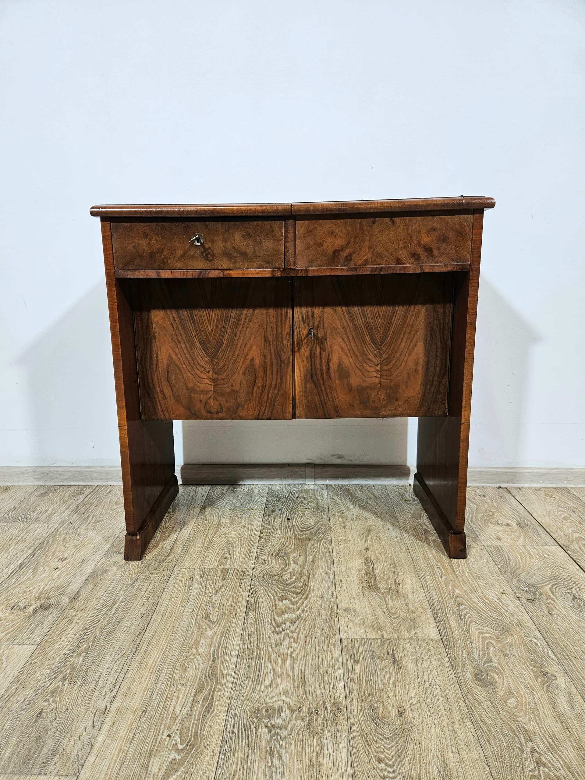 Sewing table Art Deco, brown walnut, Austria, 1940s. - 364213