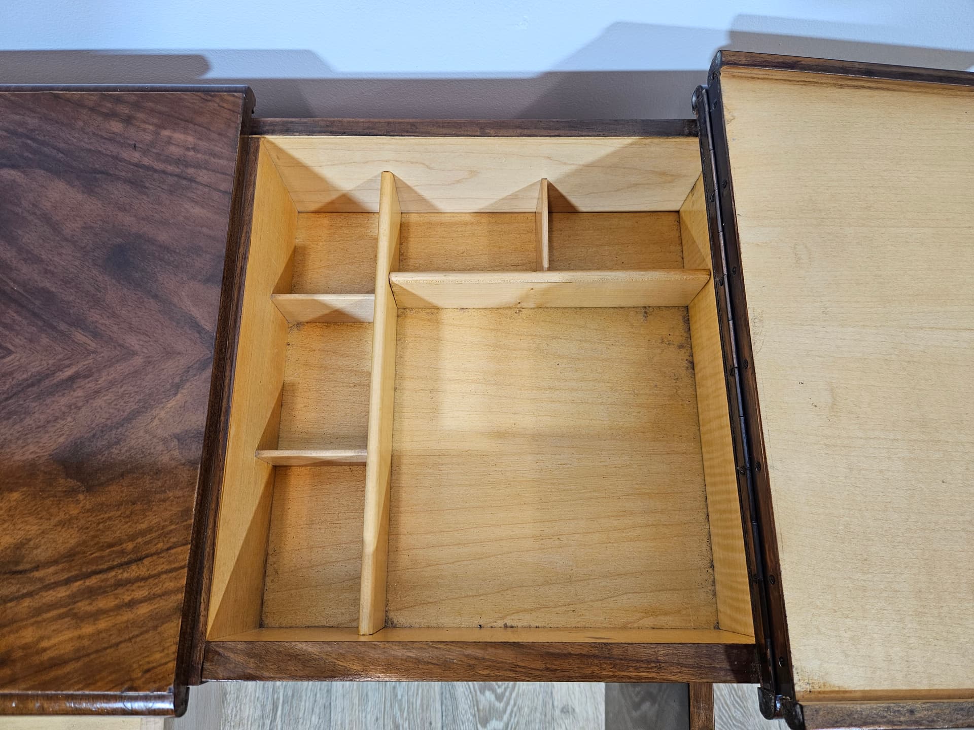 Sewing table Art Deco, brown walnut, Austria, 1940s. - 364217