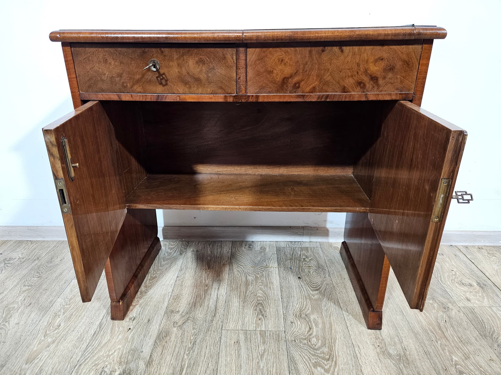 Sewing table Art Deco, brown walnut, Austria, 1940s. - 364205