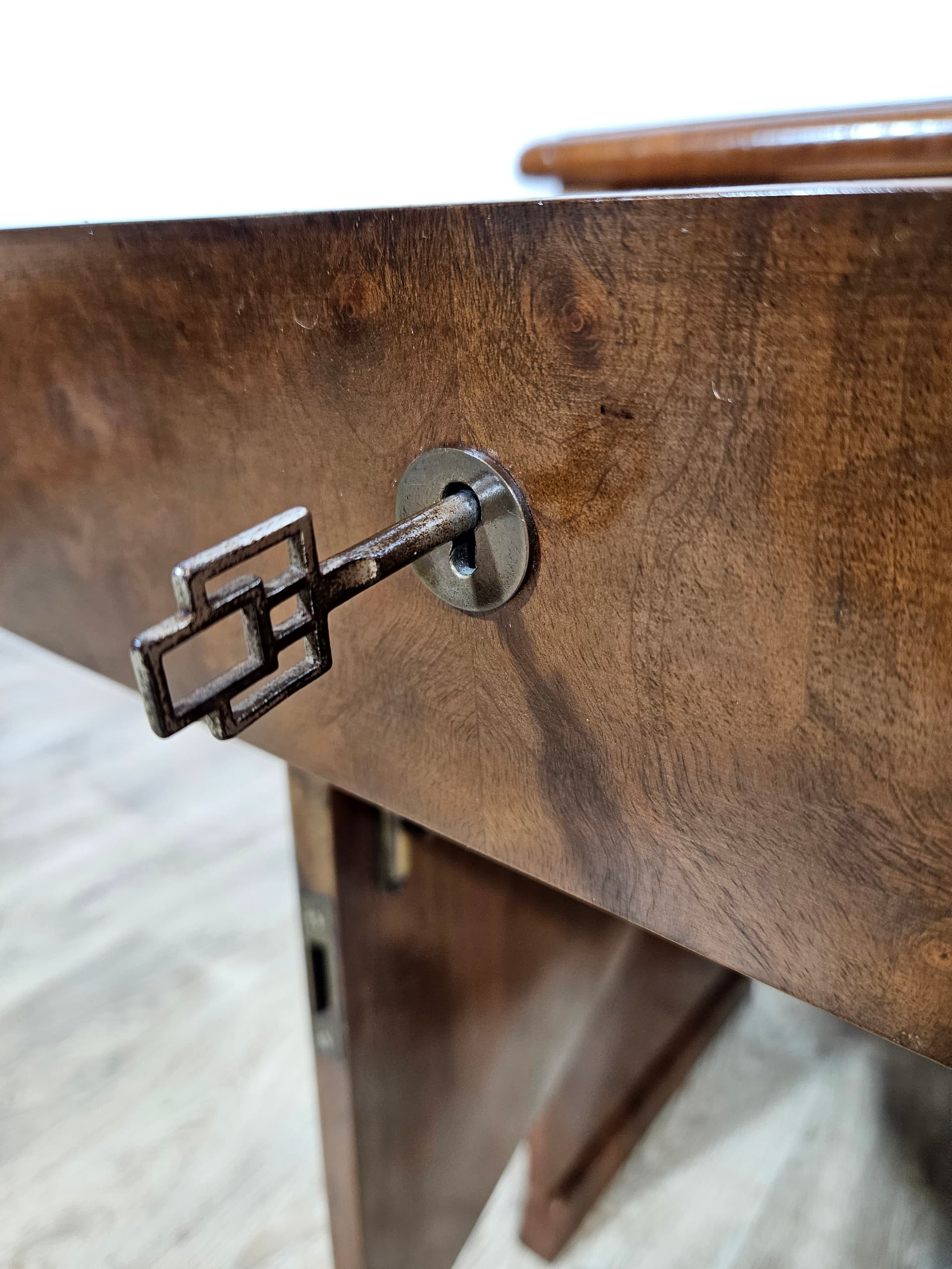 Sewing table Art Deco, brown walnut, Austria, 1940s. - 364211