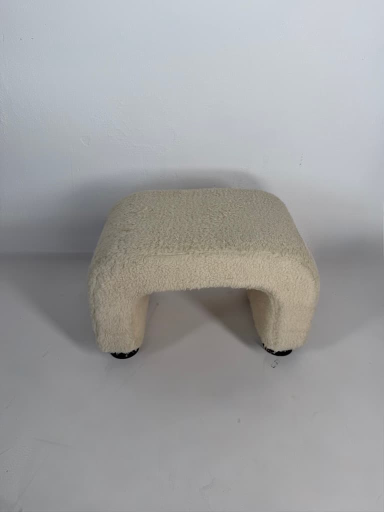 Puf bouclé kremowy, Dania, lata 90. - 364383