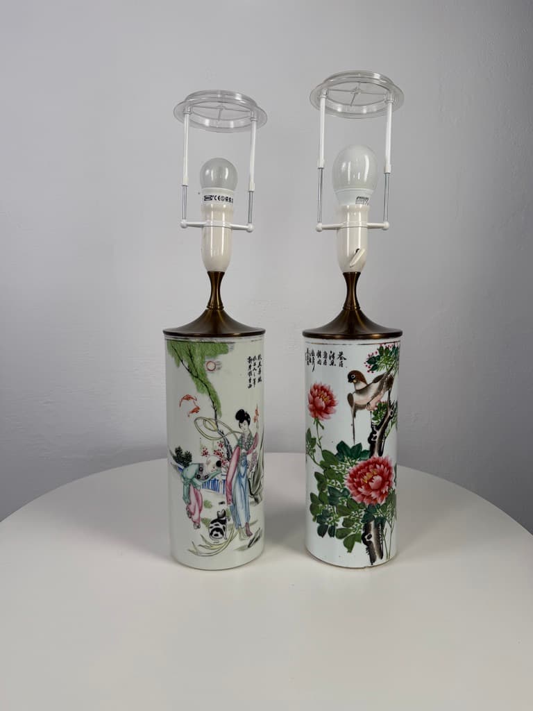 Pair of table lamps, hand-painted white porcelain, gold metal, China, 1970s. - 364389