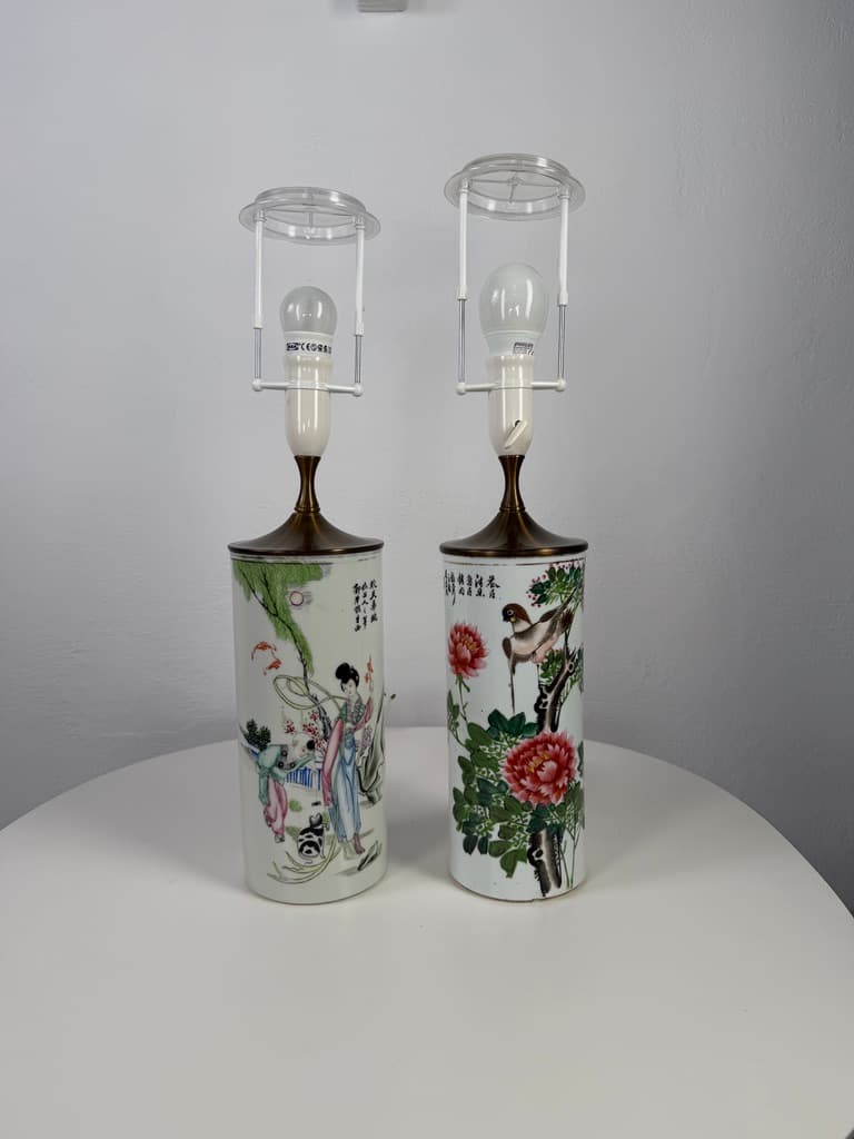 Pair of table lamps, hand-painted white porcelain, gold metal, China, 1970s. - 364390