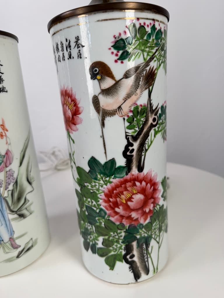 Pair of table lamps, hand-painted white porcelain, gold metal, China, 1970s. - 364392