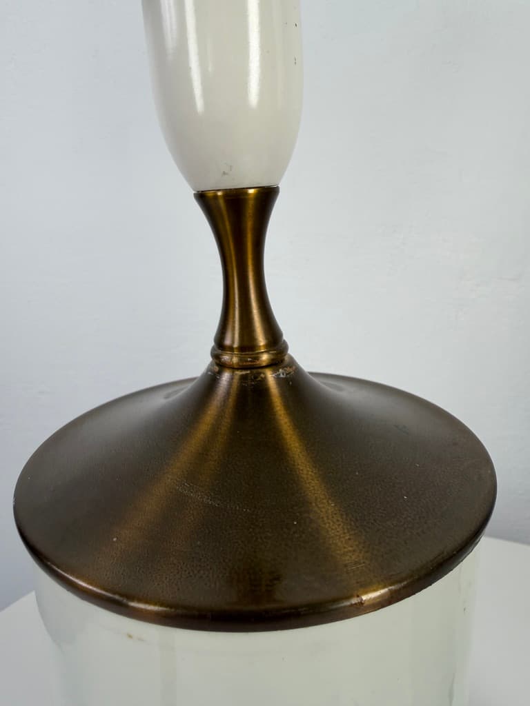 Pair of table lamps, hand-painted white porcelain, gold metal, China, 1970s. - 364397