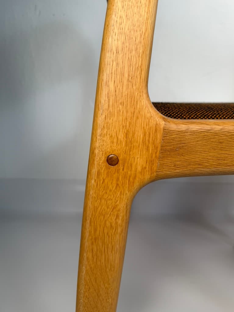 Pair of chairs, light oak, brown fabric, by H. Kjaernulf, Denmark, 1960s. - 364482