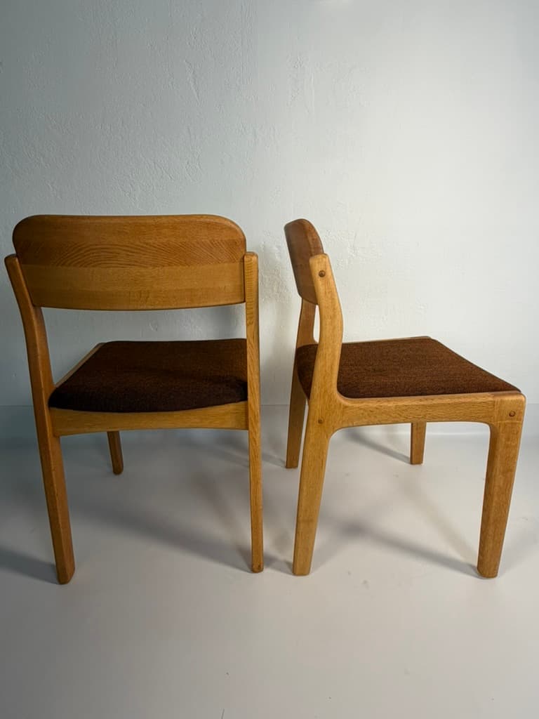 Pair of chairs, light oak, brown fabric, by H. Kjaernulf, Denmark, 1960s. - 364486