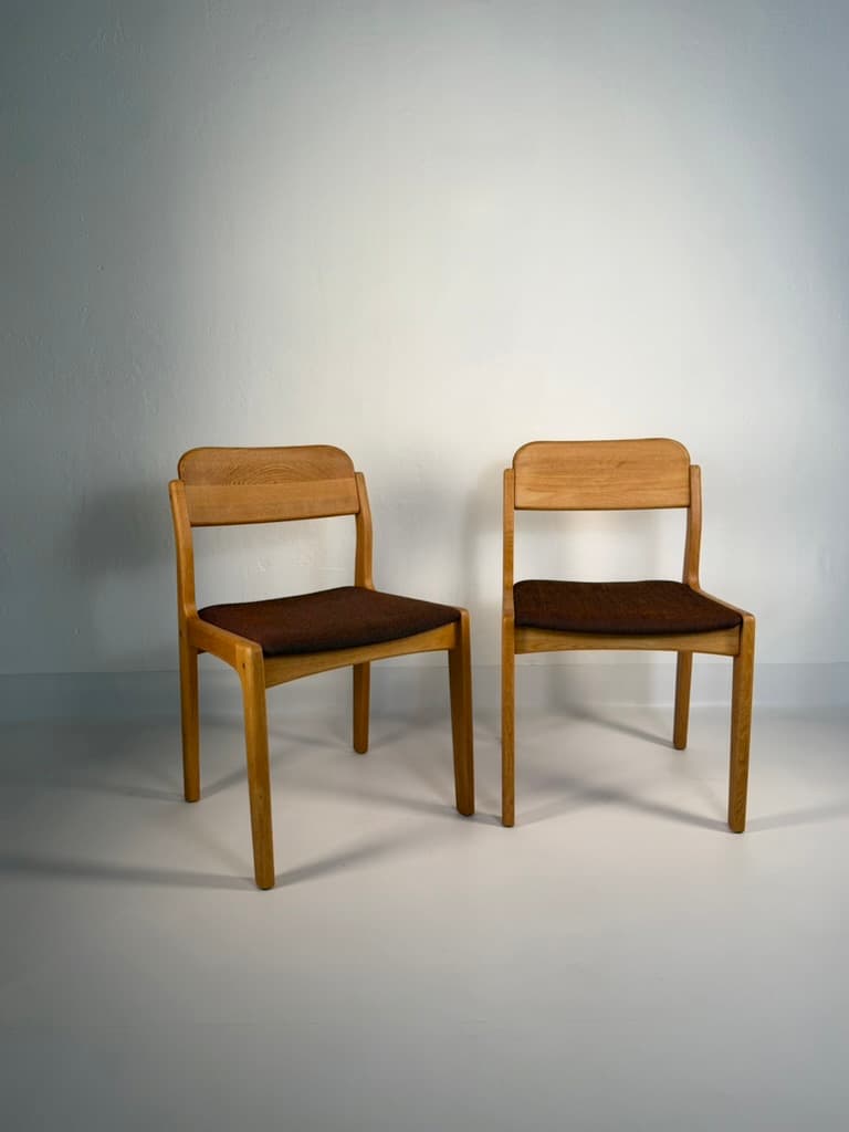 Pair of chairs, light oak, brown fabric, by H. Kjaernulf, Denmark, 1960s. - 364477