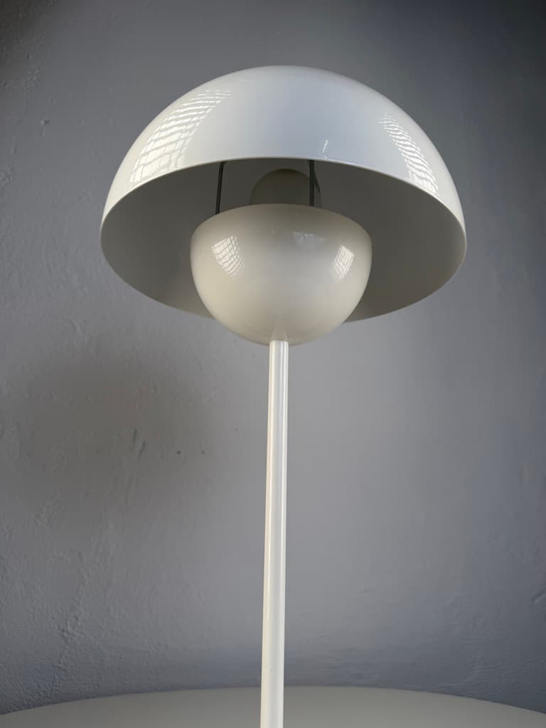 Table lamp Flowerpot VP3, white metal, by V. Panton, &Tradition, Denmark, 1960s. - 364641