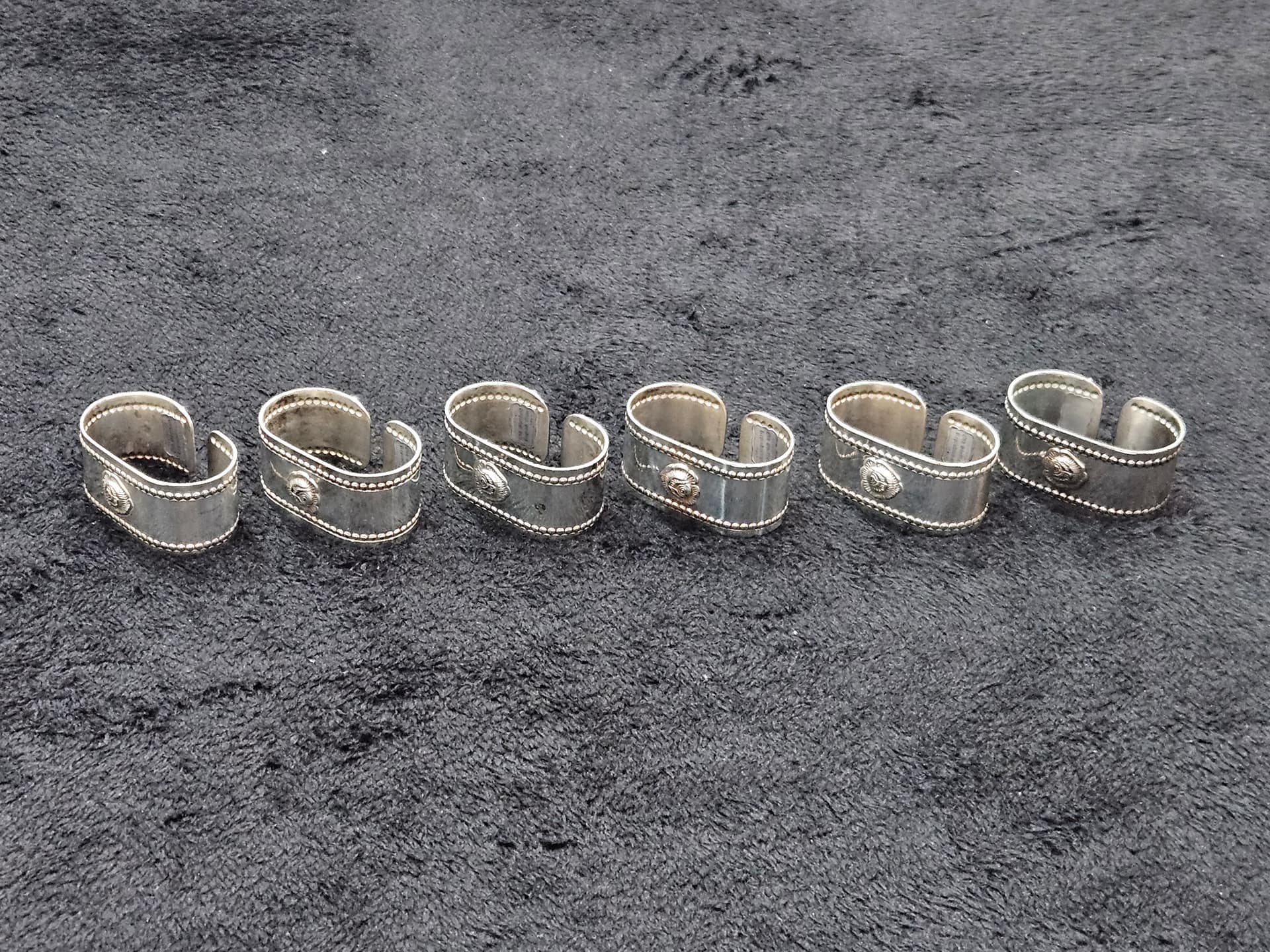 Set of six napkin rings Old Sheffield, silver, silver-plated, Italy, 1970s. - 364789