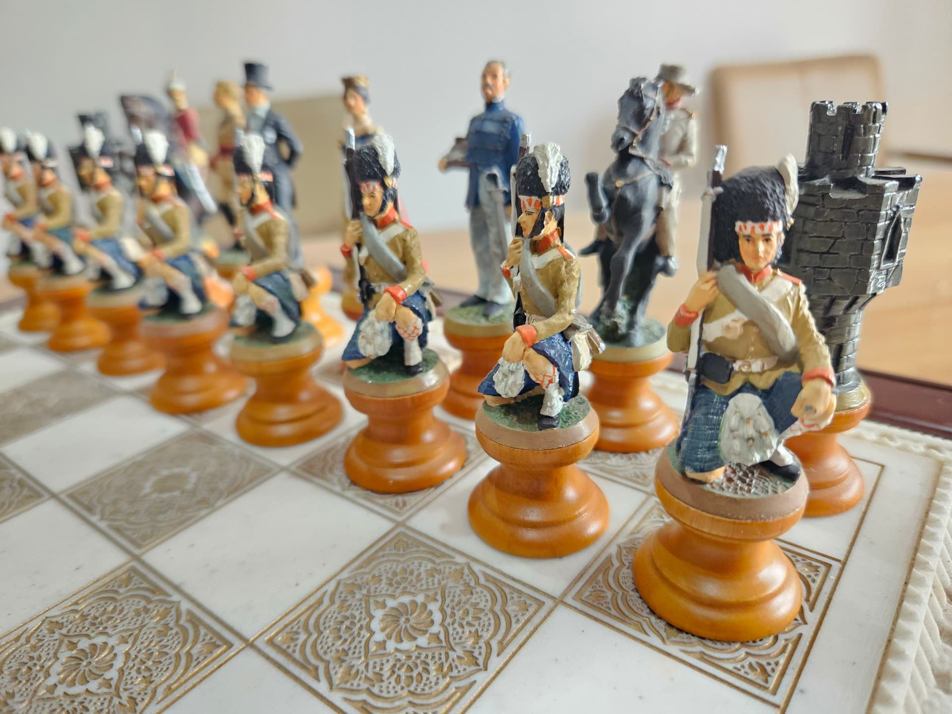 Chess set Raj, brown mahogany, beige marble, Franklin Mint, USA, 1980s. - 364978