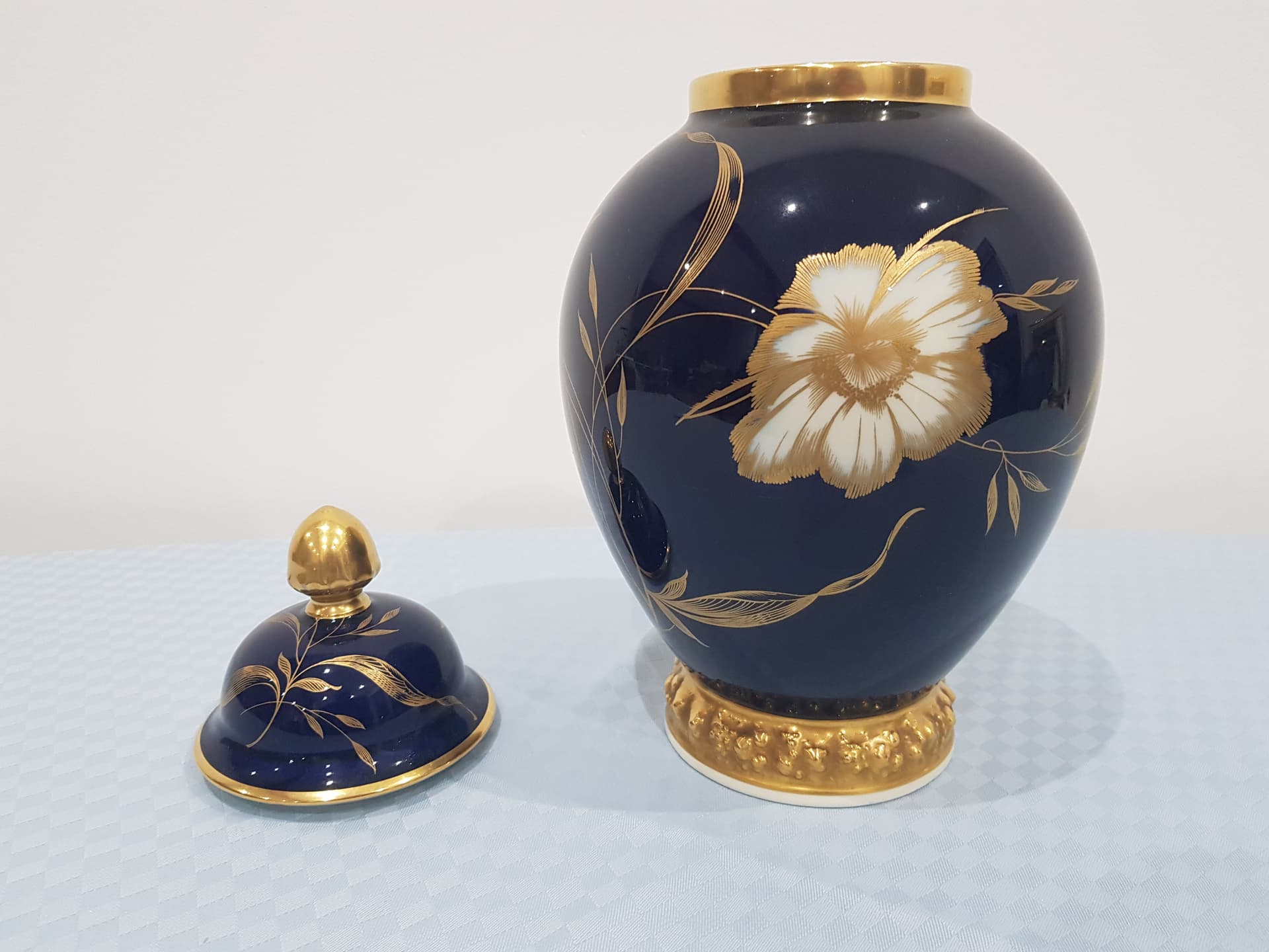 Amphora Maria, cobalt, porcelain, gilt, by P. Rosenthal, Germany, 1940s - 365000
