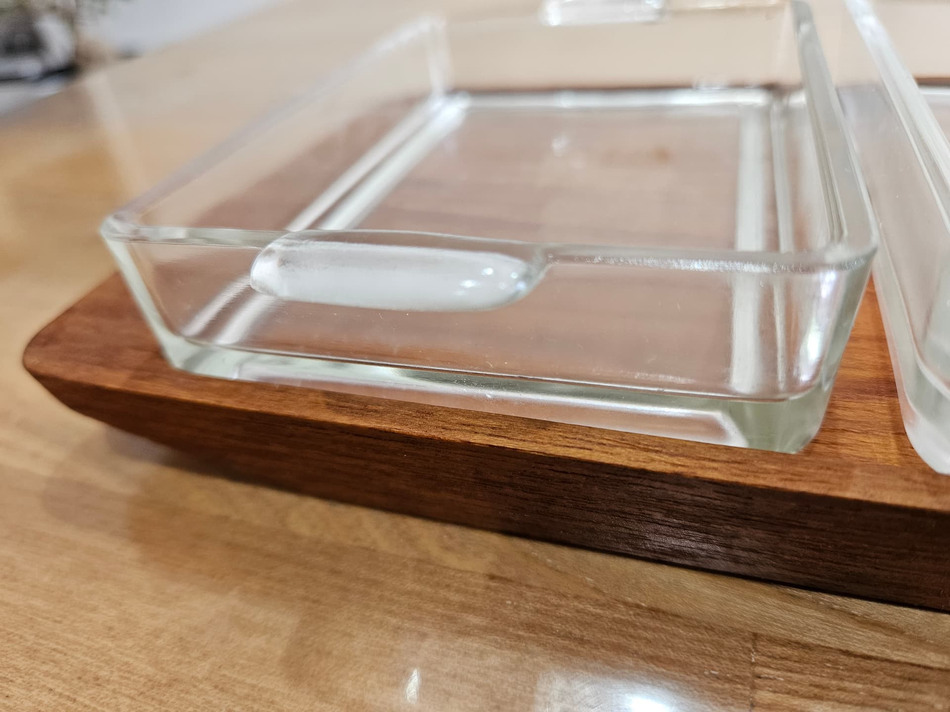 Serving set, ARTIFORM Siam, brown teak, clear glass, Denmark, 1960s. - 365018