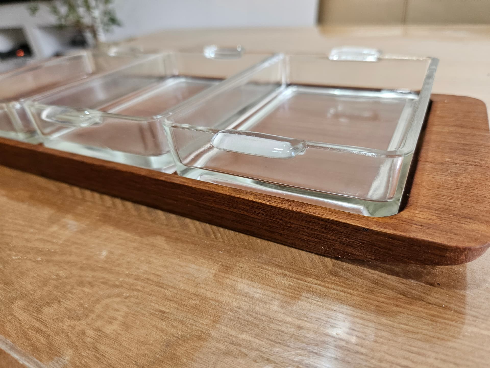 Serving set, ARTIFORM Siam, brown teak, clear glass, Denmark, 1960s. - 365019