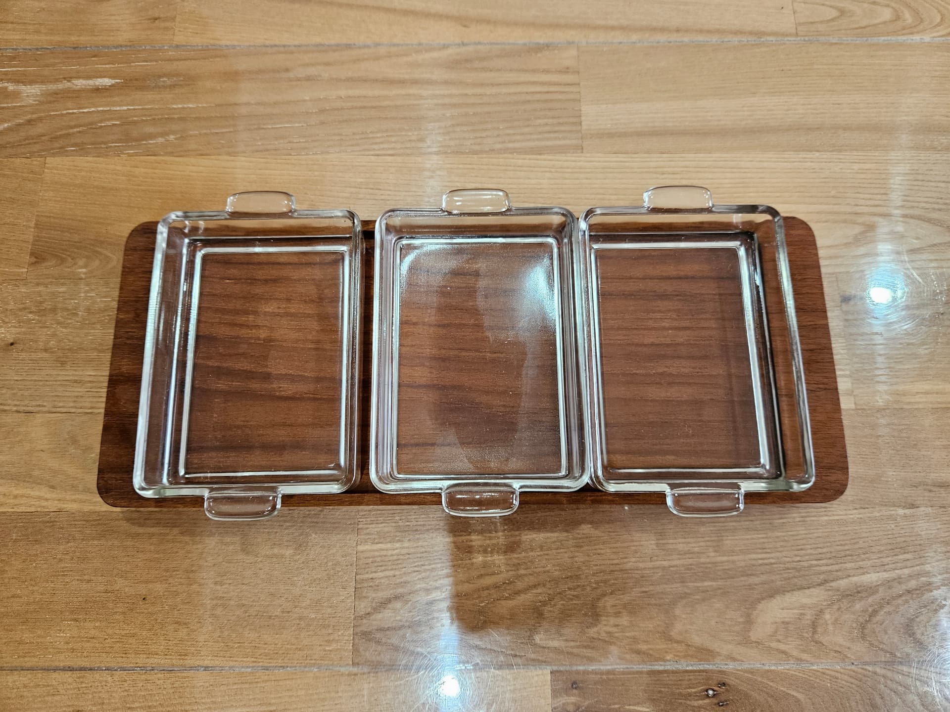 Serving set, ARTIFORM Siam, brown teak, clear glass, Denmark, 1960s. - 365021
