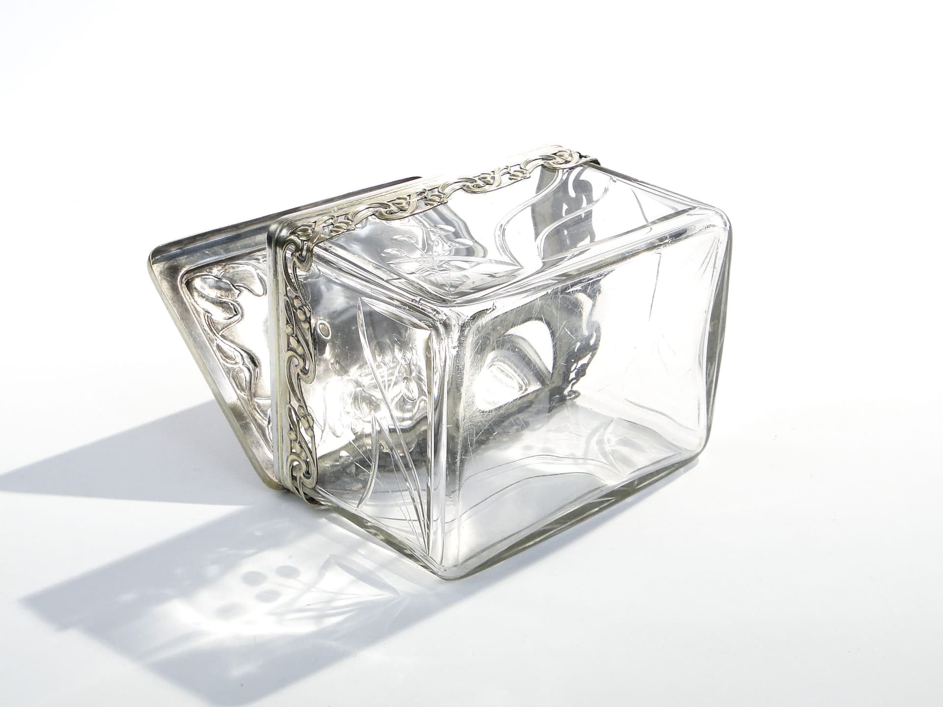 Biscuit box Art Nouveau, clear crystal, brass gold, silver, by A. Mayer, WMF, Germany, early 20th c. - 365227