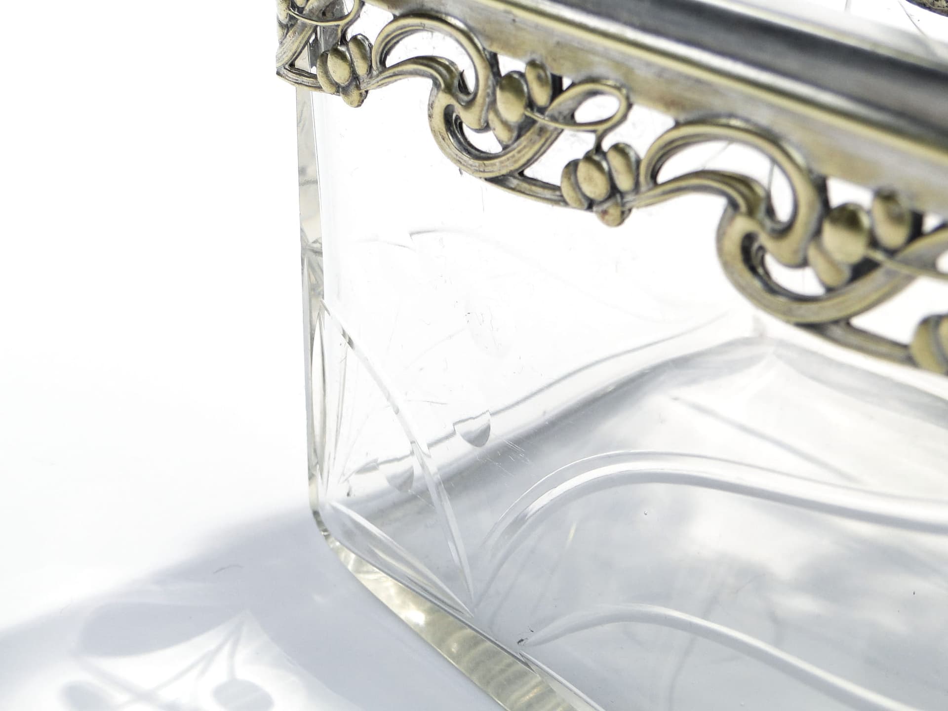 Biscuit box Art Nouveau, clear crystal, brass gold, silver, by A. Mayer, WMF, Germany, early 20th c. - 365229