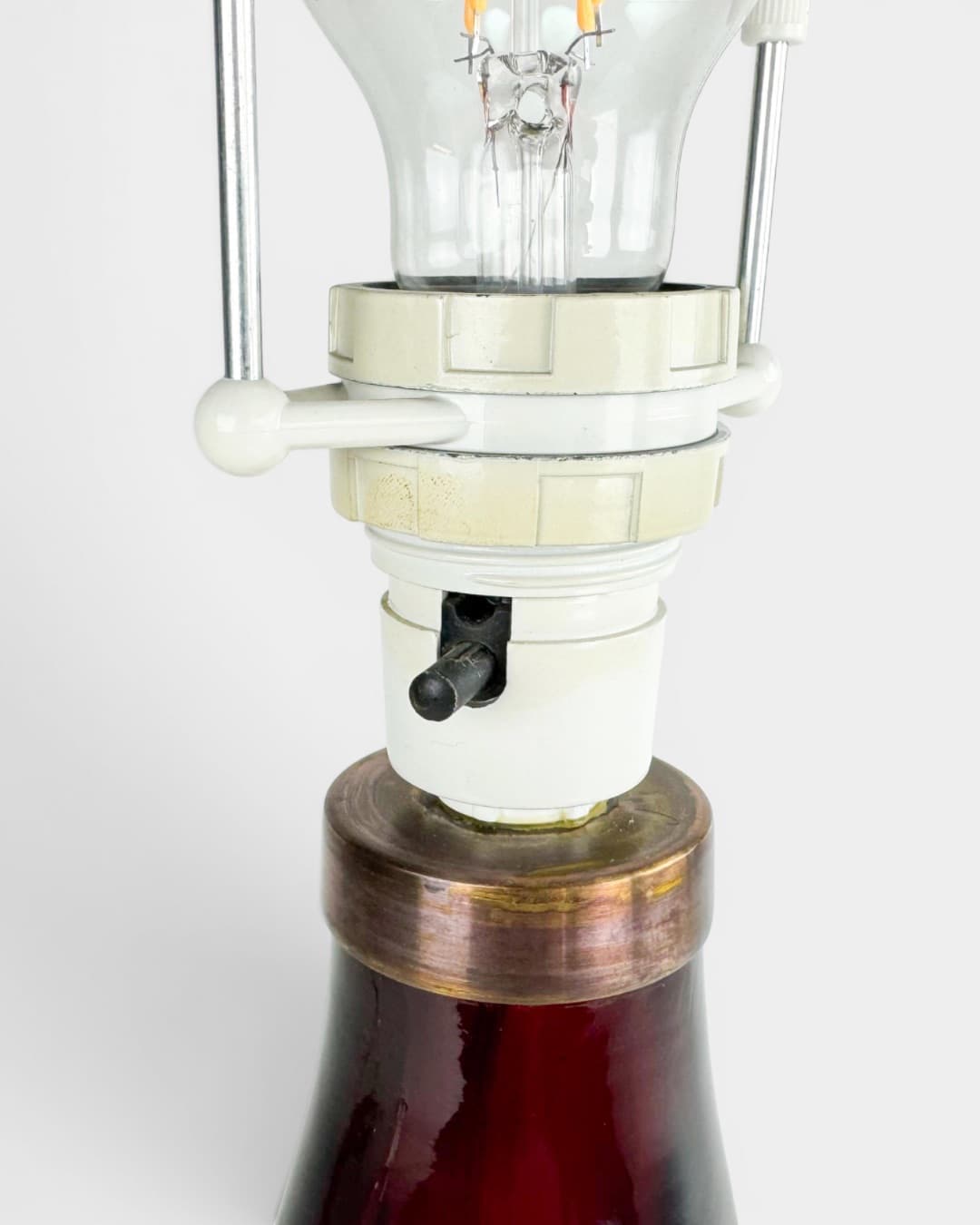 Table lamp, red clear glass, by C. Fagerlund, Orrefors, Sweden, 1950s. - 365407