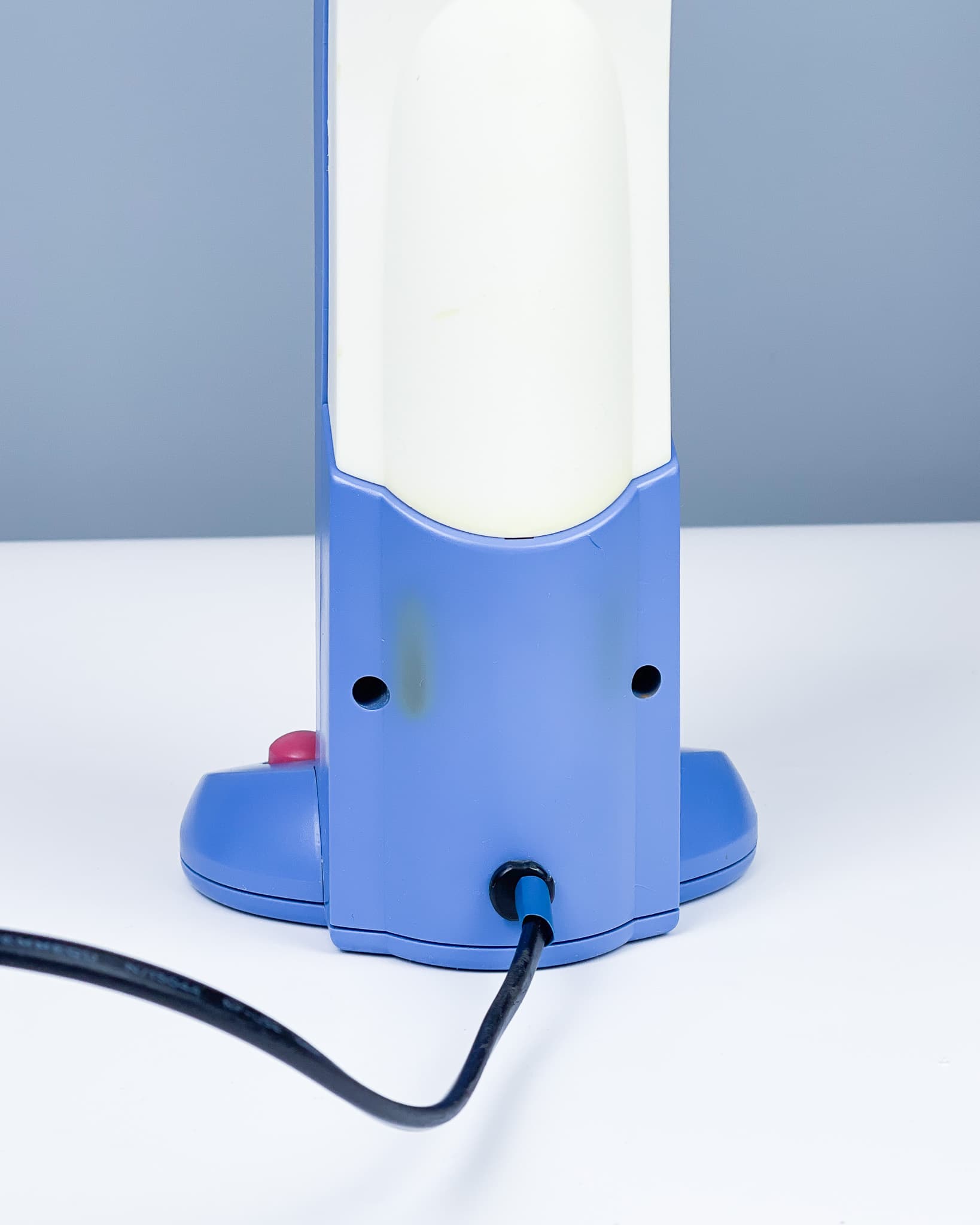 Desk lamp Toucan, blue pink white, plastic, by H.T. Huang, Taiwan, 1980s. - 366202