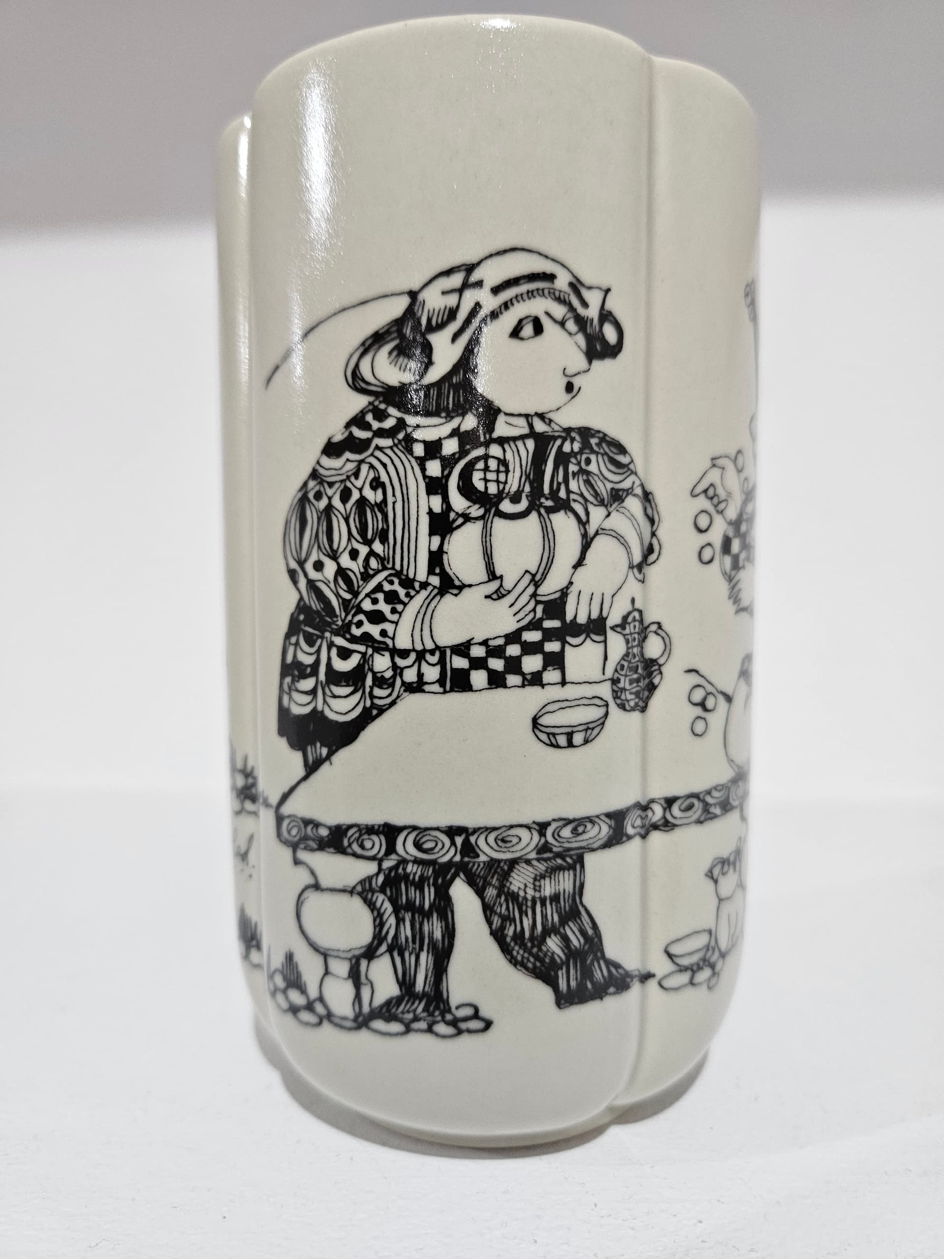 Vase Studio-Linie Till Eulenspiegel in Cologne, white, porcelain, by B. Wiinblad, Rosenthal, Germany, 1960s - 366248
