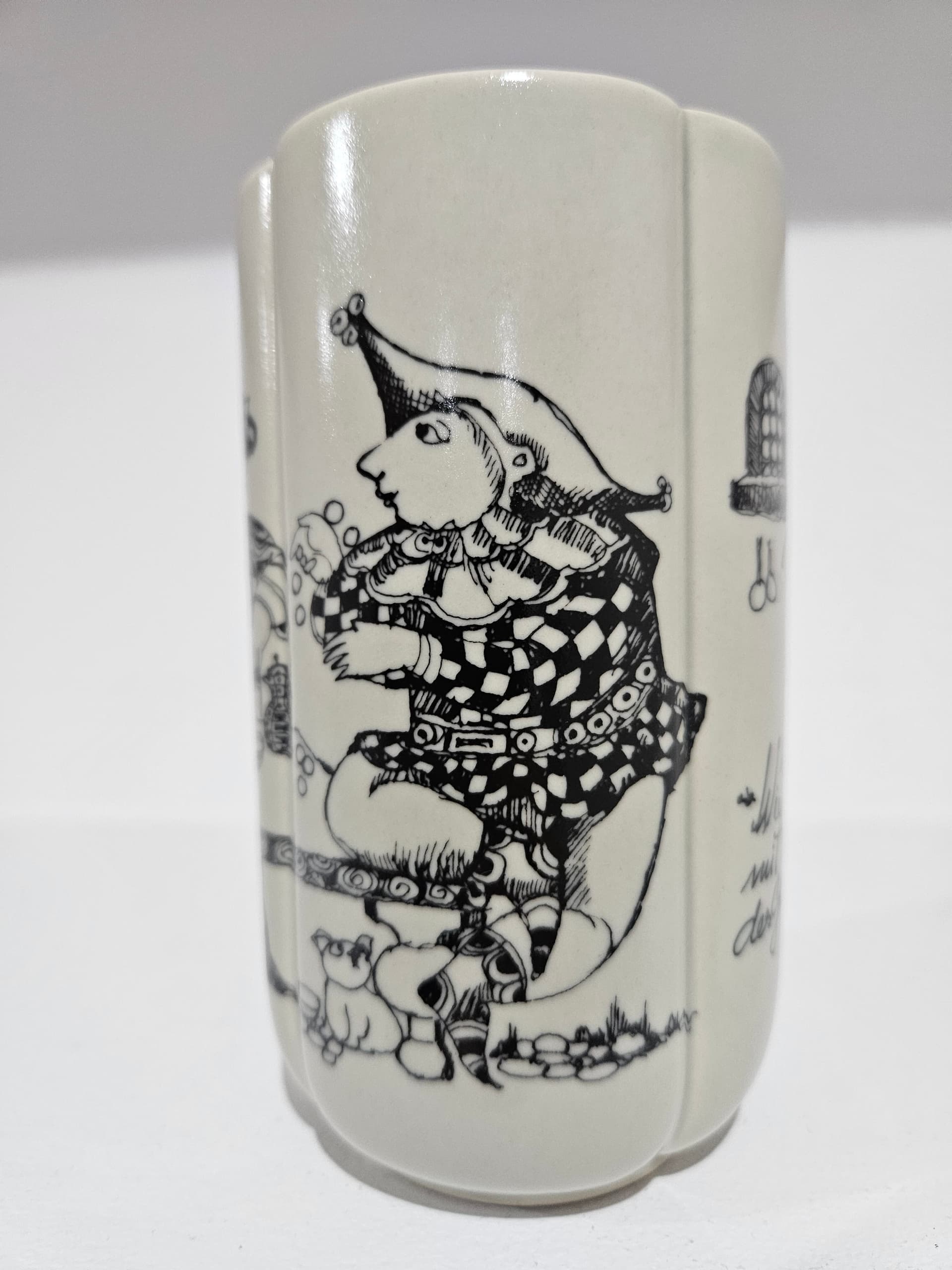 Vase Studio-Linie Till Eulenspiegel in Cologne, white, porcelain, by B. Wiinblad, Rosenthal, Germany, 1960s - 366240