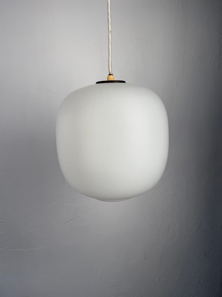 Pendant lamp Radiohus VL45, opal white glass, golden brass, by V. Lauritzen, Louis Poulsen, Denmark, 1940s - 366547