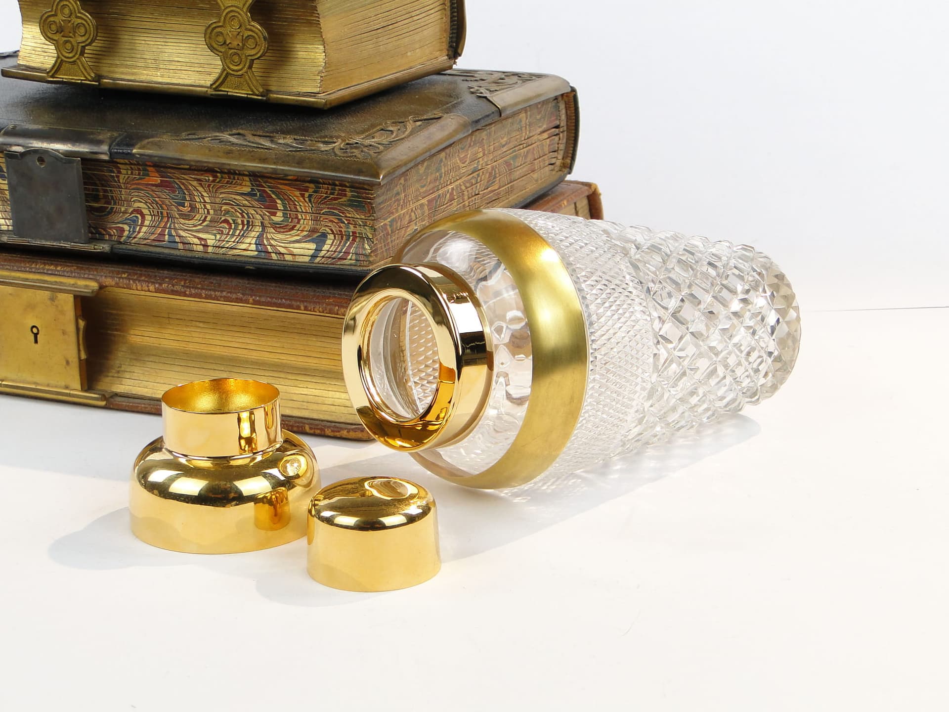 Bar shaker Art Deco, clear crystal, gold brass, Germany, 1920s - 366591