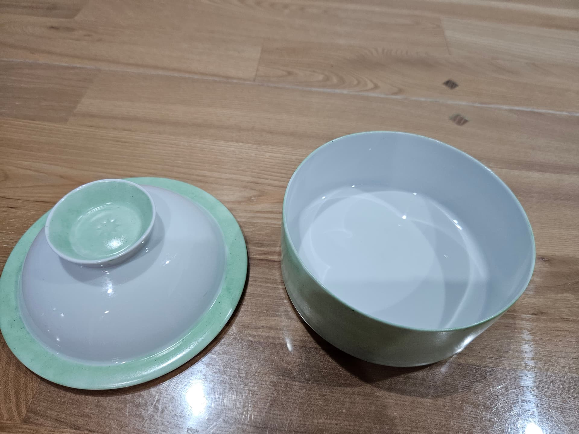 Butter dish MY CHINA! Celadon, green white, porcelain, Sieger by Fürstenberg, Germany, 1990s. - 366687