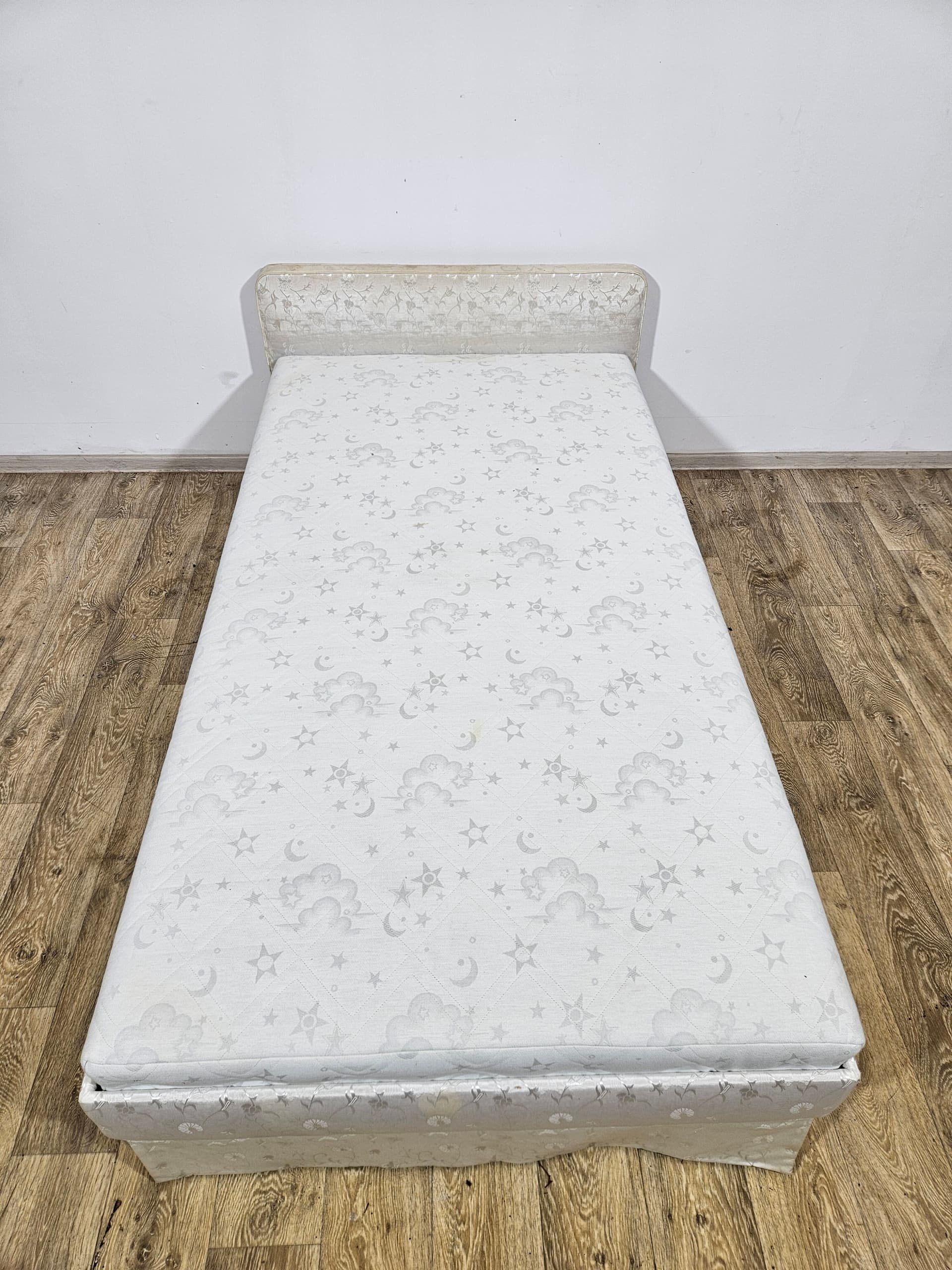 Single bed, beige jacquard, wood, France, 1970s. - 366739