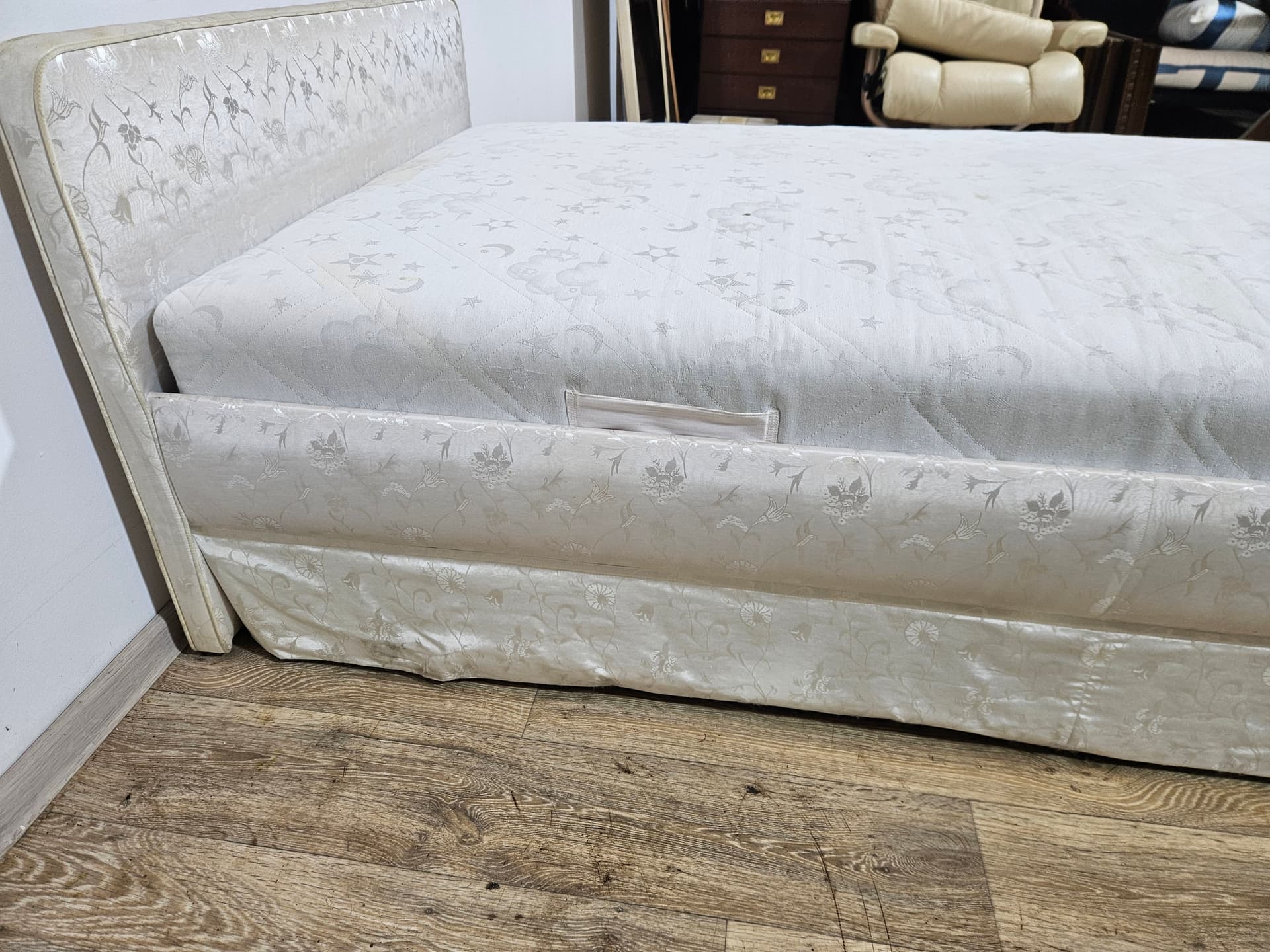 Single bed, beige jacquard, wood, France, 1970s. - 366741