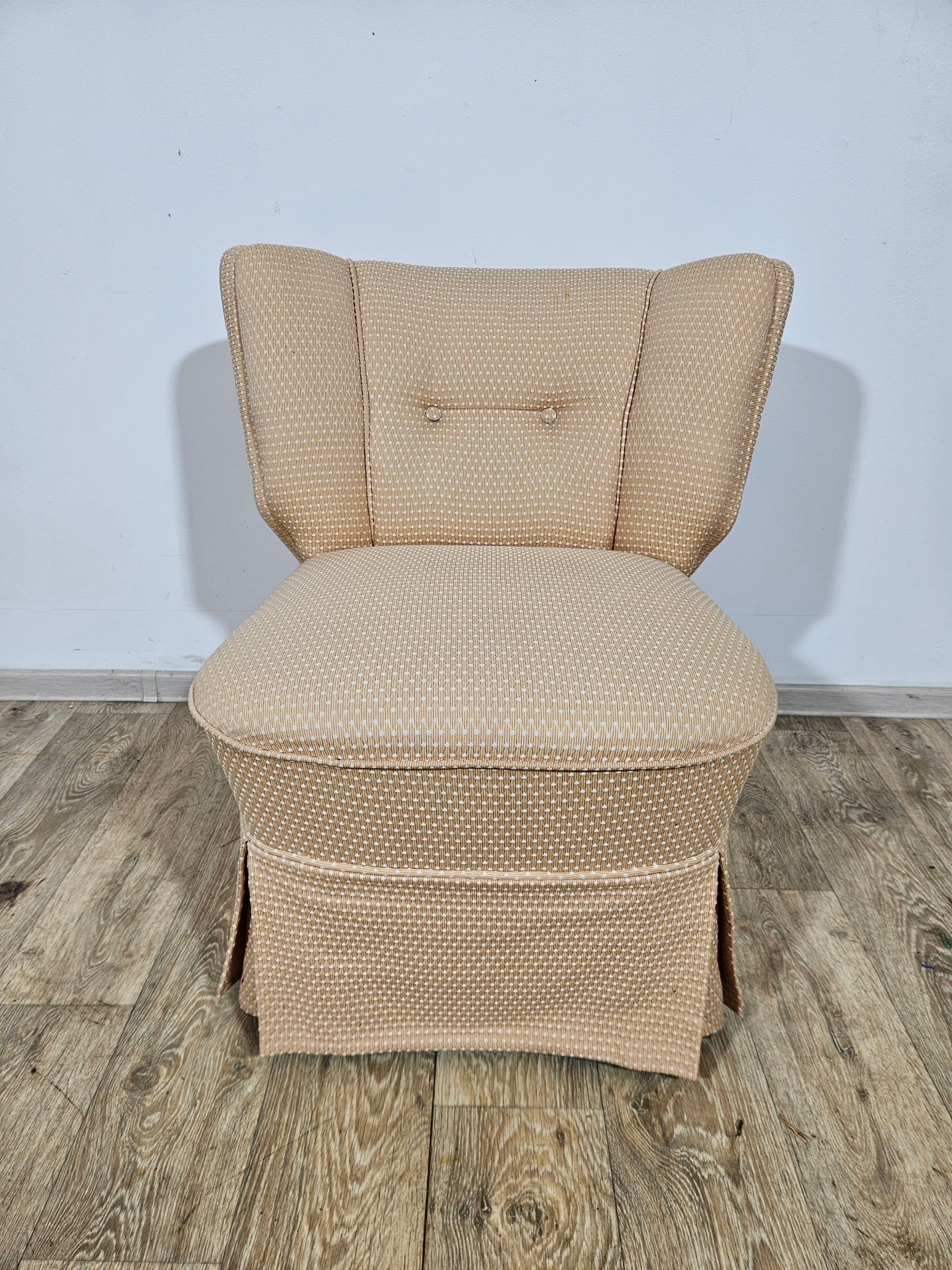 Fotel slipper, beżowy, tkanina, drewno, Francja, lata 50. - 366767