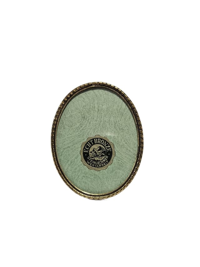 Oval photo frame, gold bronze, bronze, Steinlechner Wertarbeit, Germany, 1980s. - DIMENSION